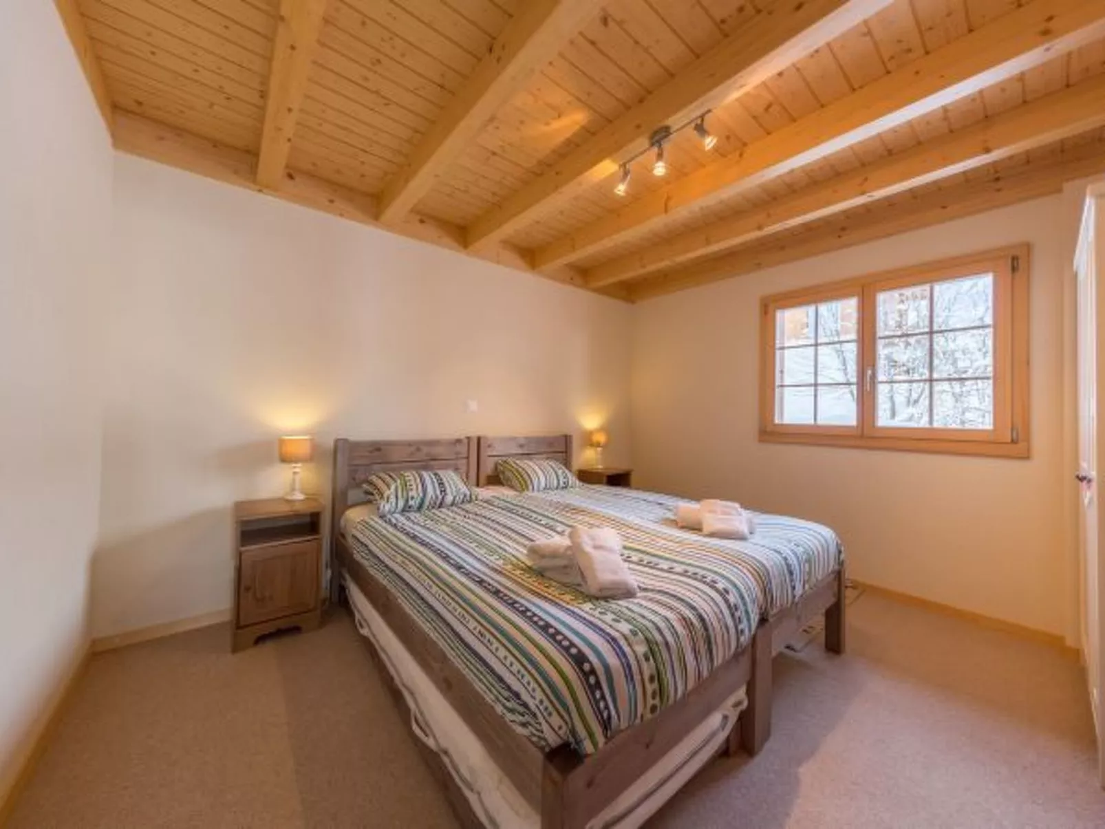 Chalet Nid Blanc wood burning hottub - Binnen