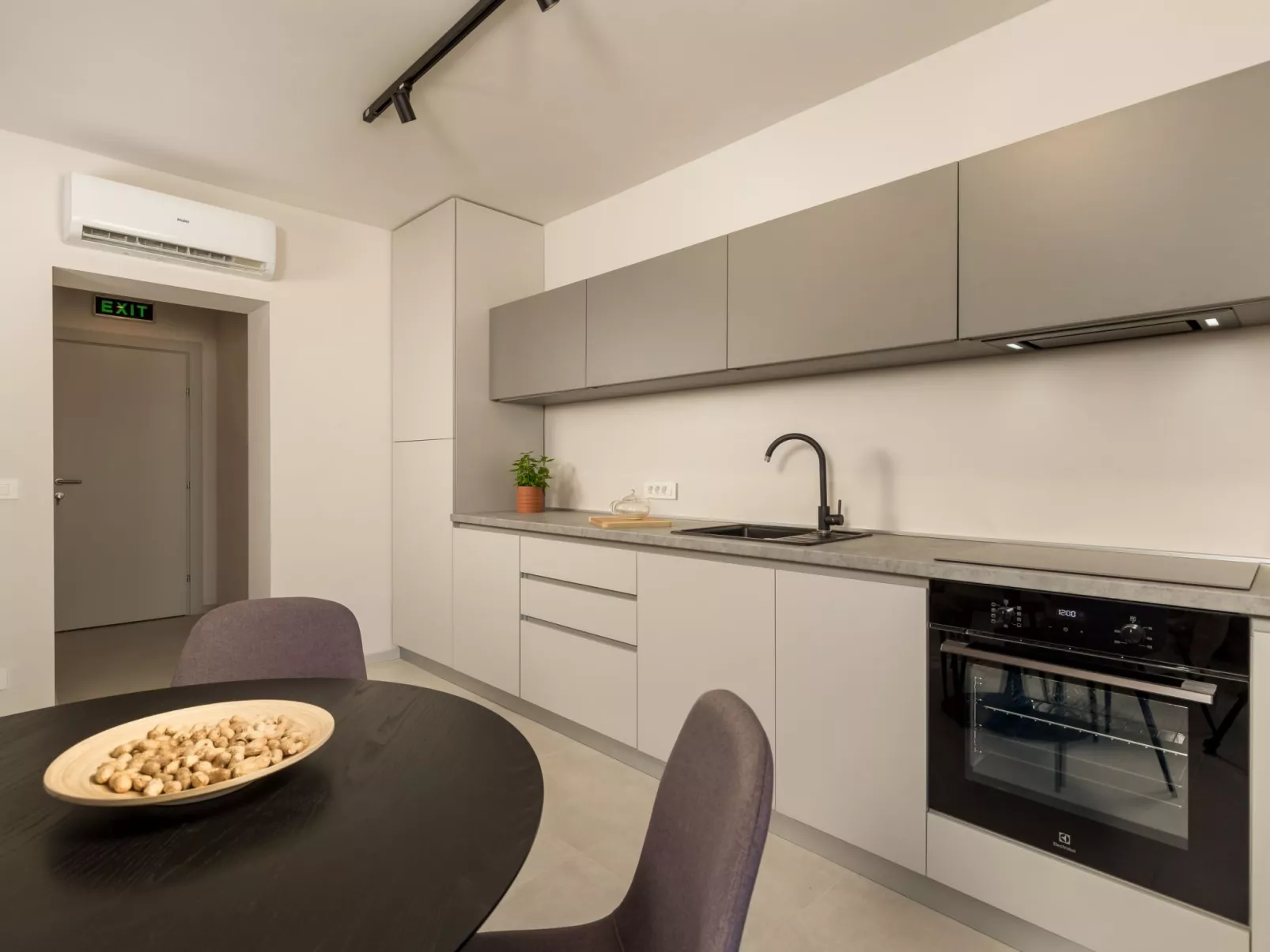 Villa Frankola mit Pool - Apt. Sonnenuntergang - Image-tags.info