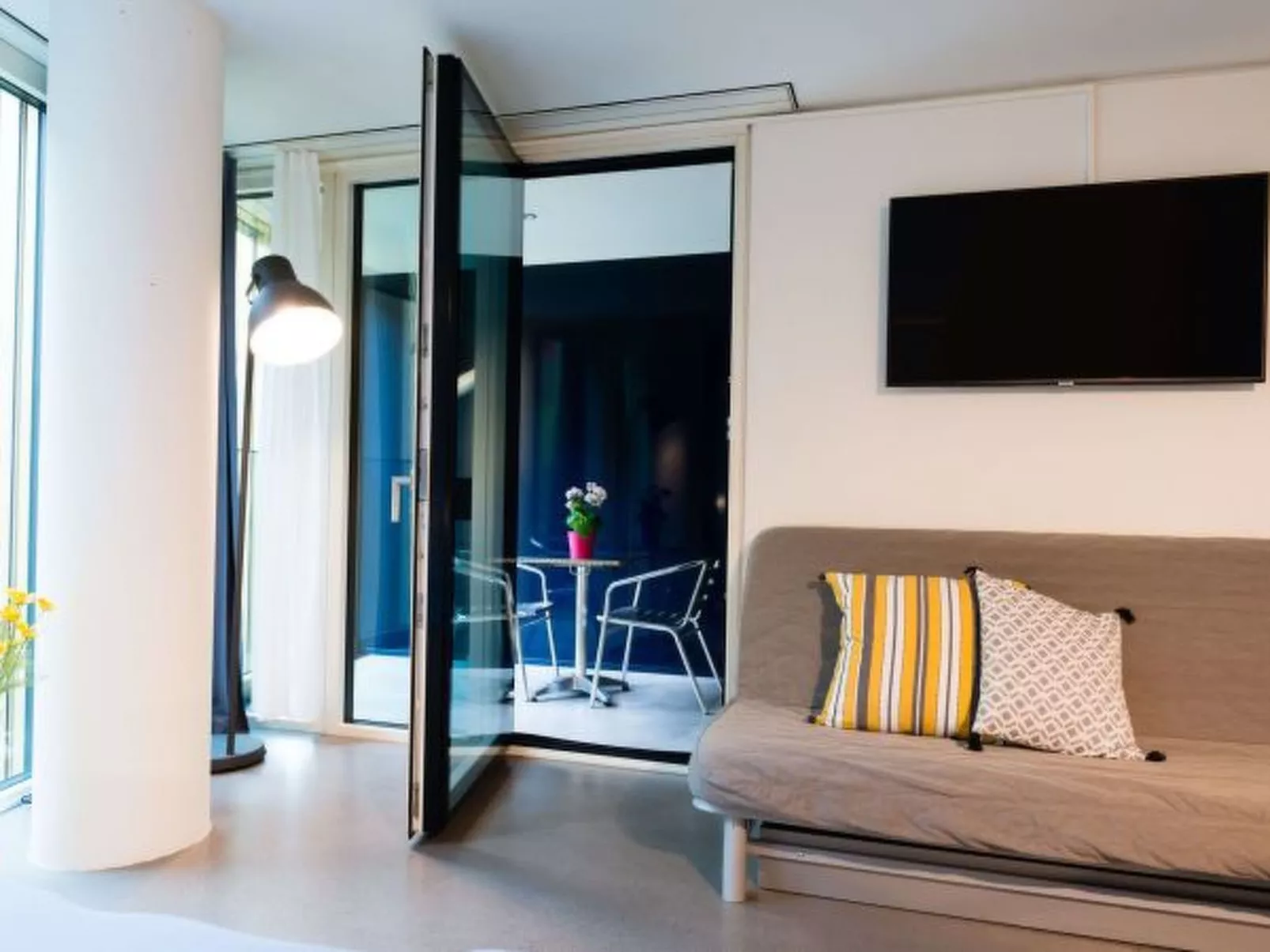 LU Schatzturm III - Allmend HITrental Apartment - Binnen