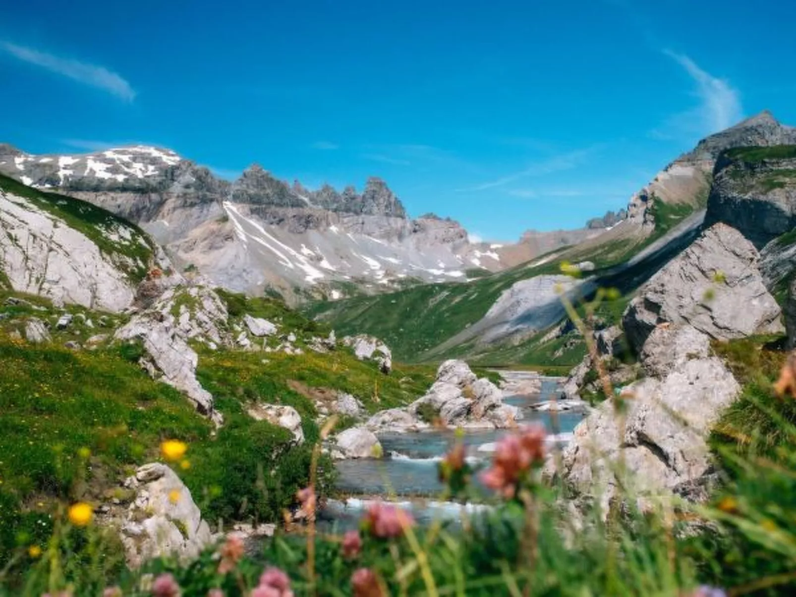 Casa Laret 6-12 - Buiten