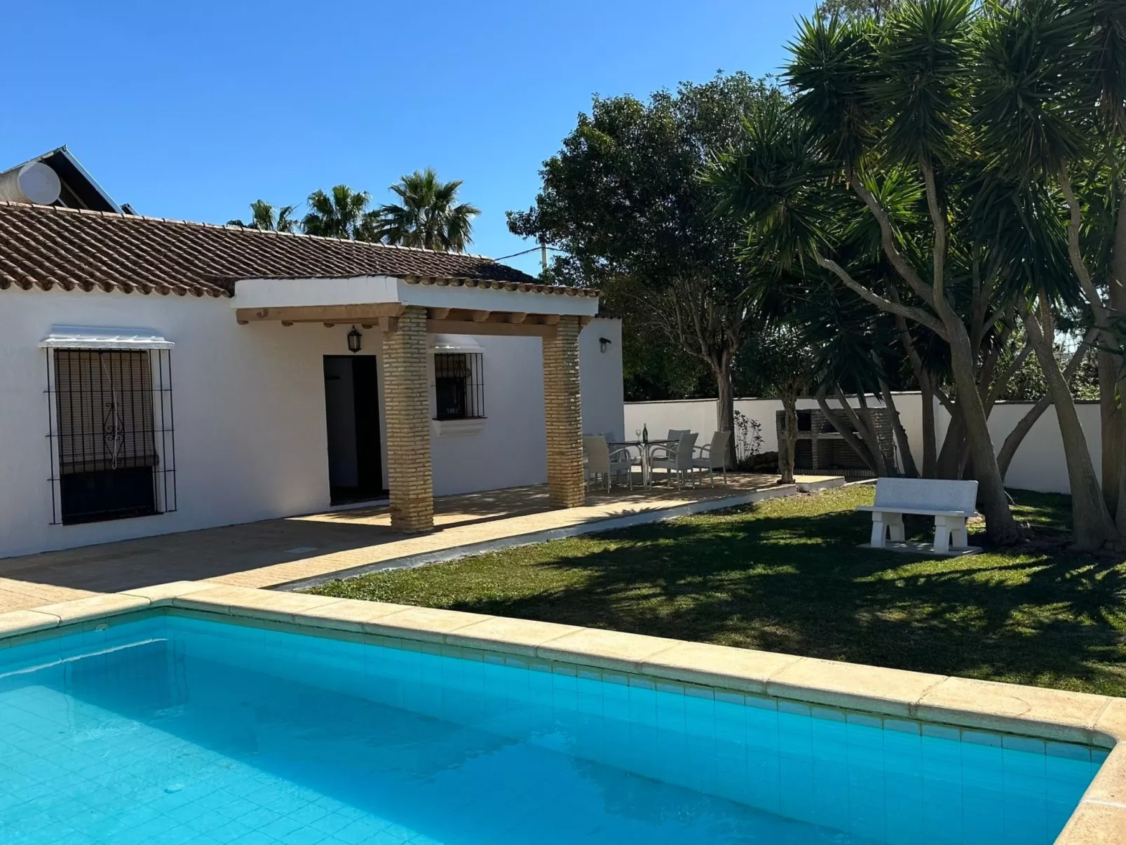 Für 6 Personen in Fuente del Gallo - Buiten