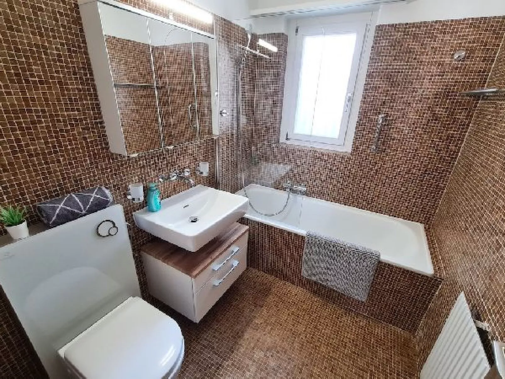 Alpine Retreat & Sauna - Binnen