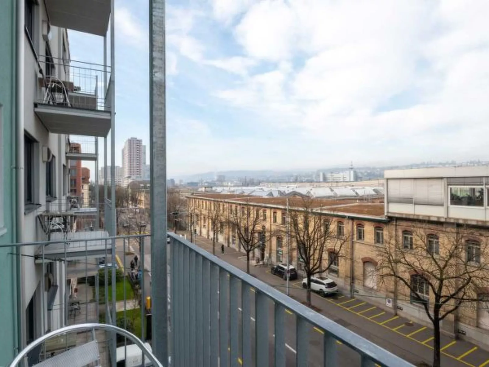 ZH Blue 3 - Letzigrund HITrental Apartment - Buiten