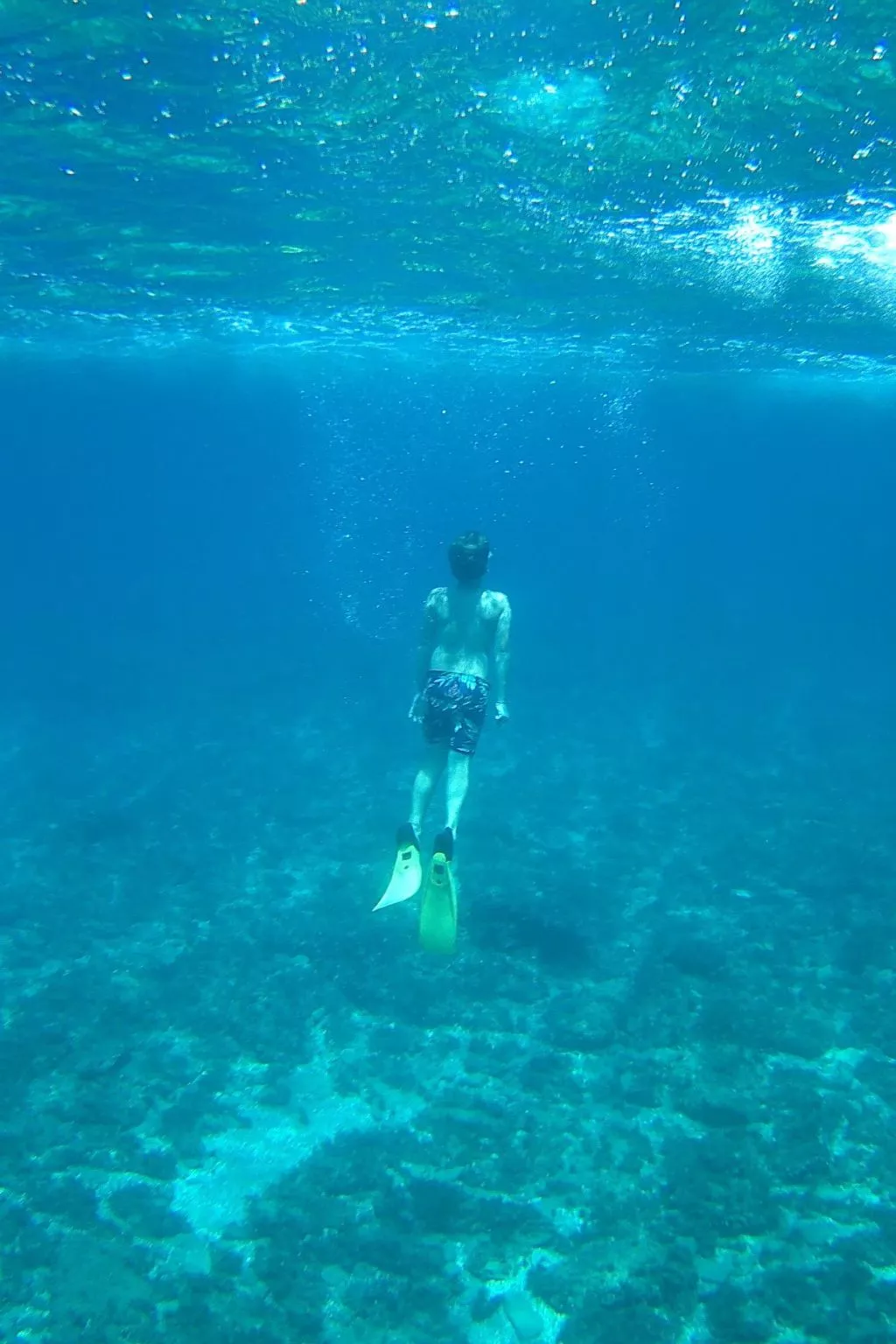 Haus in Kea mit Parkplatz im Freien und Blick auf den Sonnenuntergang - Image-tags.info