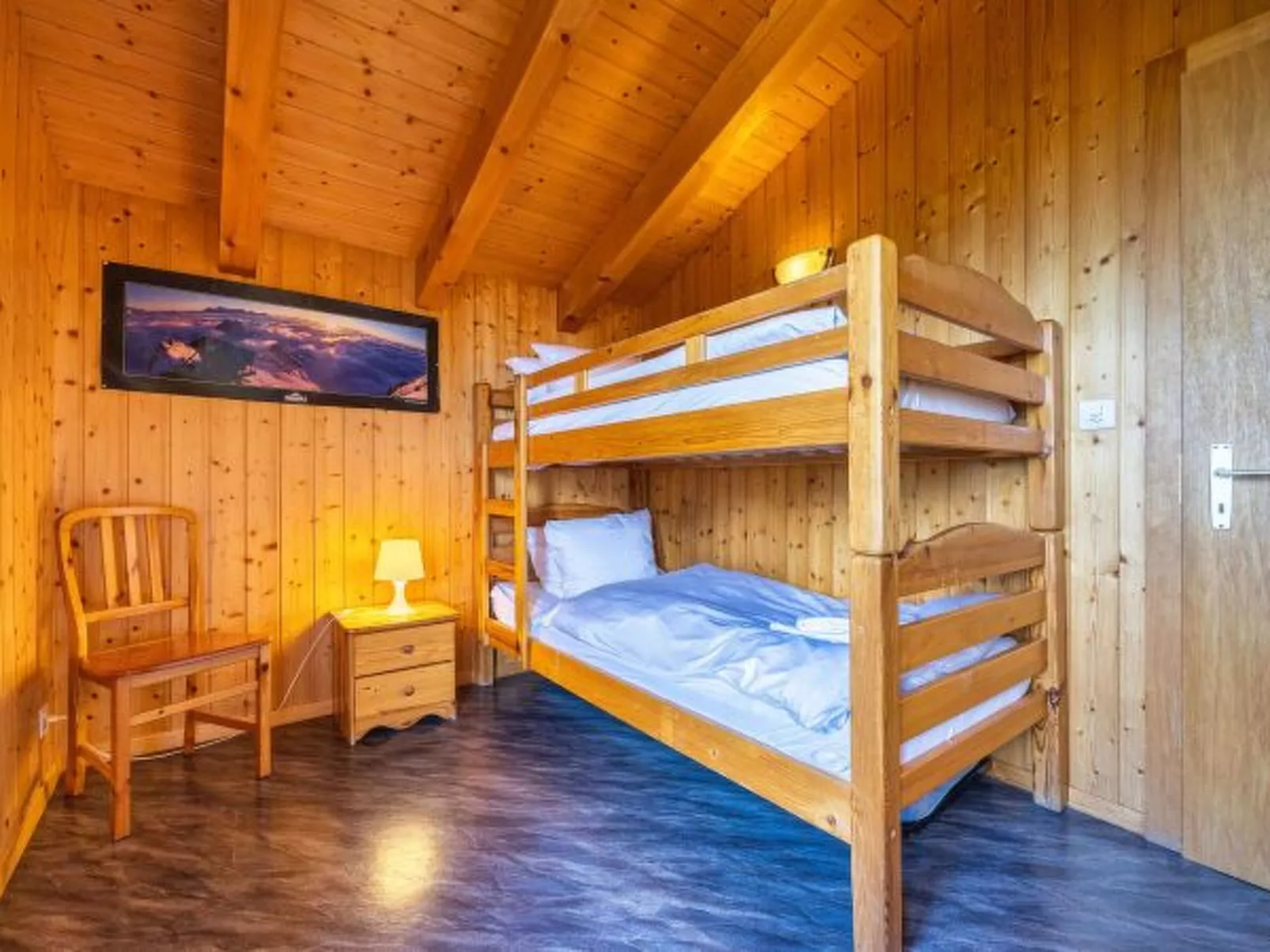 Chalet Les 2 Sabots - ski/in-out - Binnen