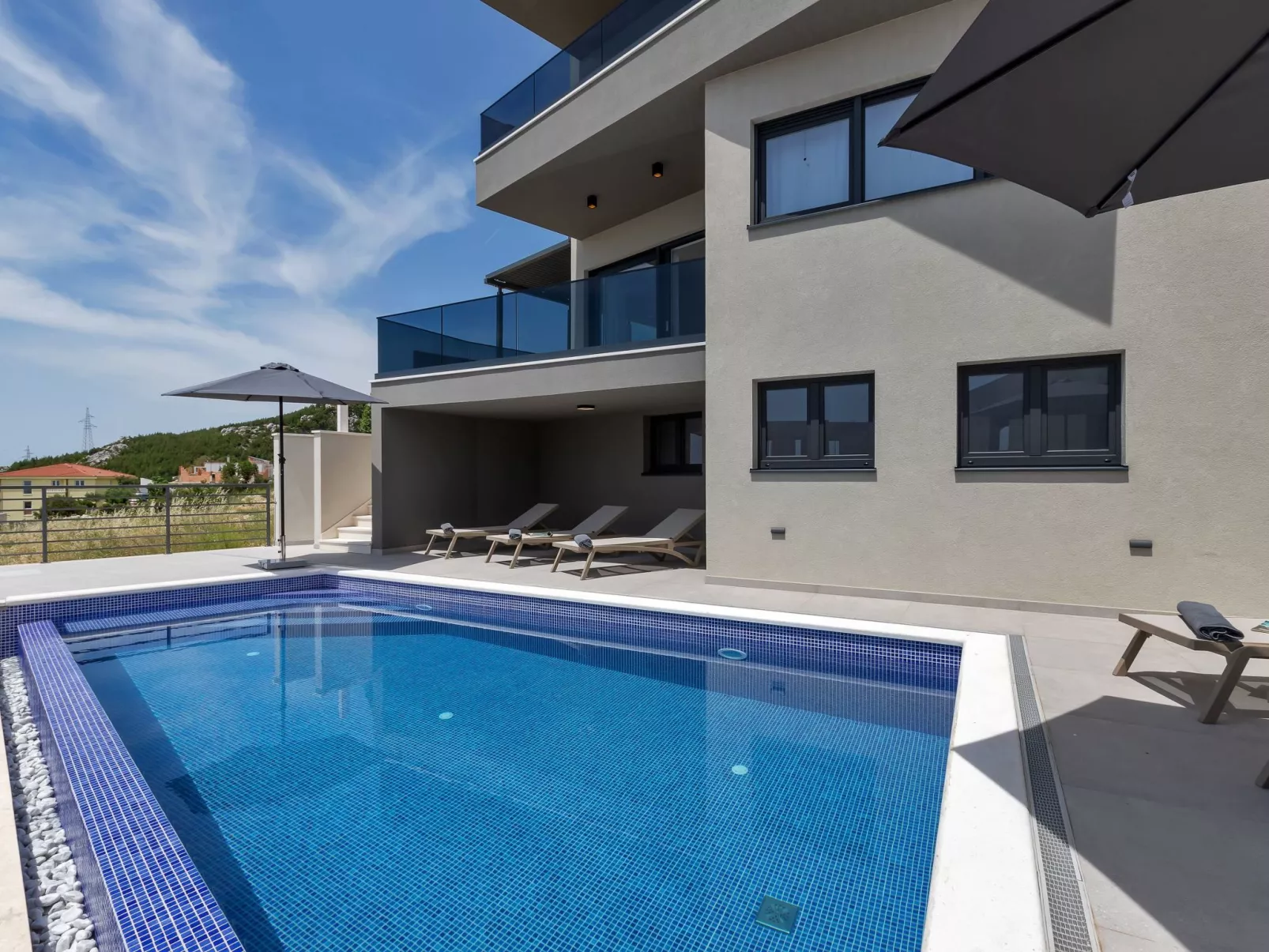 Villa Vip in Makarska mit beheiztem Pool und 4 Schafzimmern - Image-tags.info