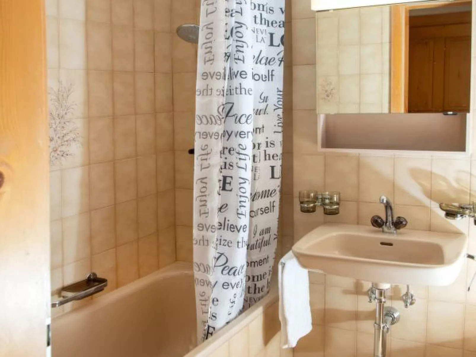 Arnika Family Accommodation in Lantsch-Lenz – For 5 People - Binnen