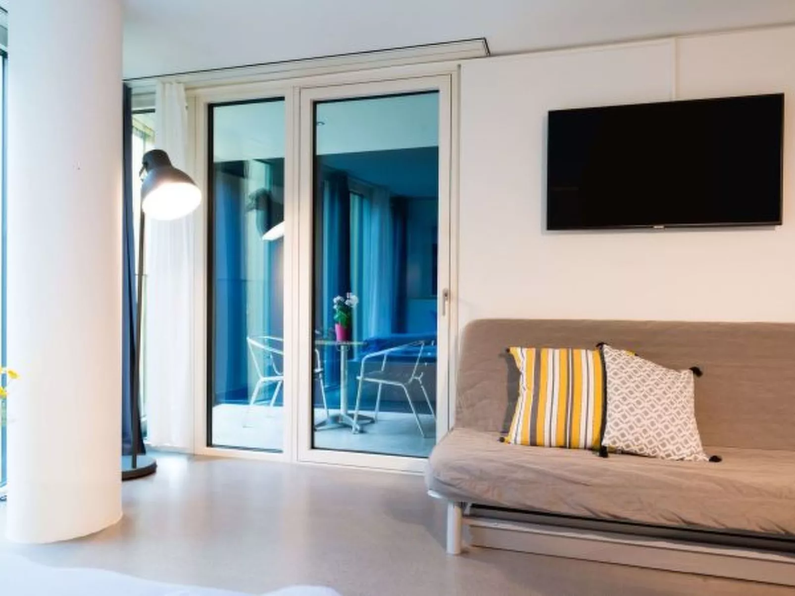 LU Schatzturm I - Allmend HITrental Apartment - Binnen