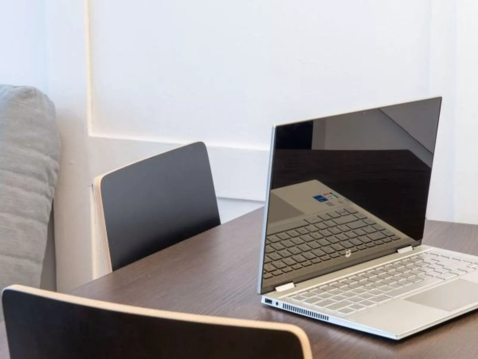 ZH Doerfli 1 - HITrental Apartment - Binnen