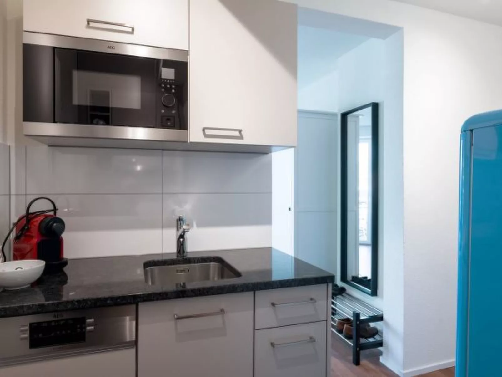 ZH Tiger - Altstetten HITrental Apartment - Binnen