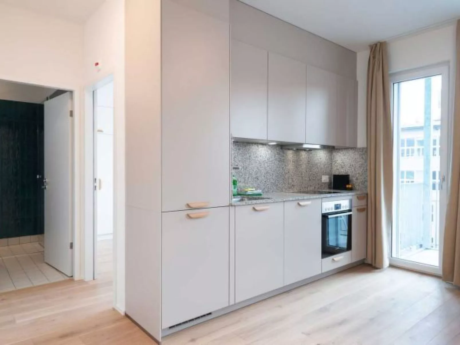ZH Red 4 - Letzigrund HITrental Apartment - Binnen