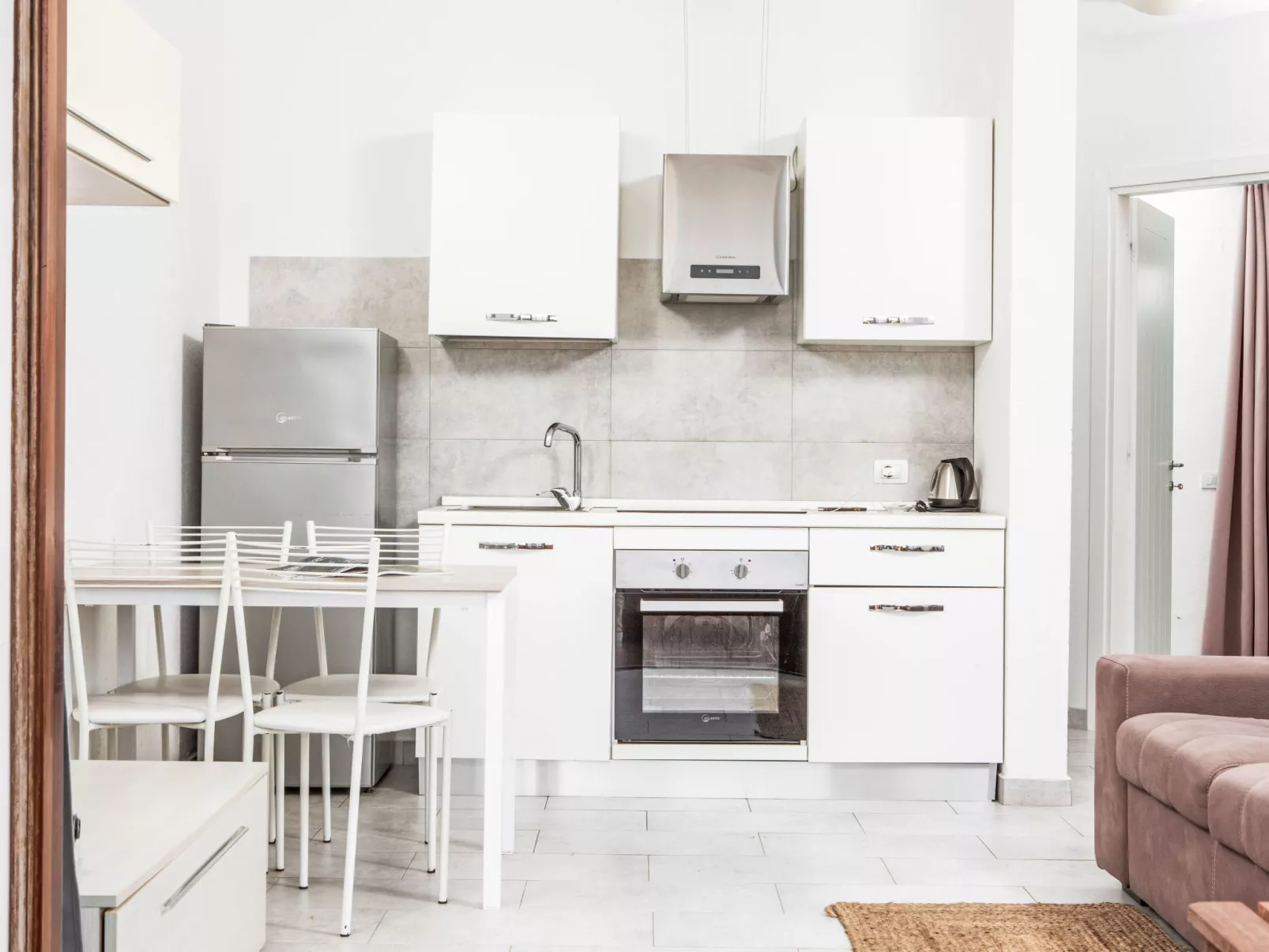 Luminoso trilocale eolo - Binnen