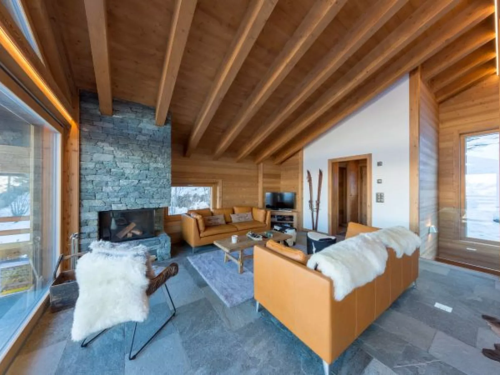 Chalet Oak Tree amazing, sauna, ski-in/out - Binnen