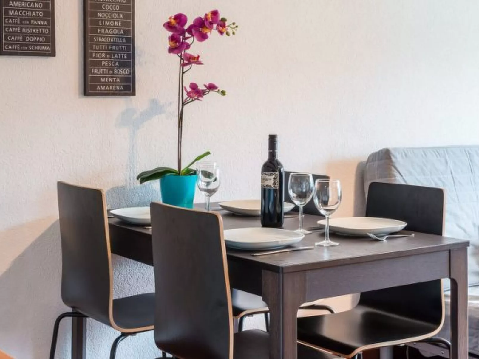 ZH Limmat 4 - HITrental Apartment - Binnen