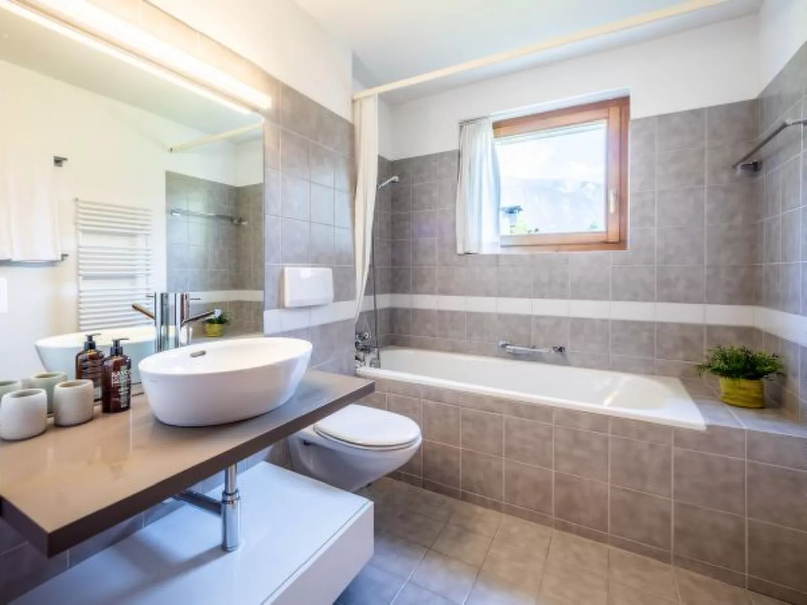 Casa Alva - FLIMS - Binnen