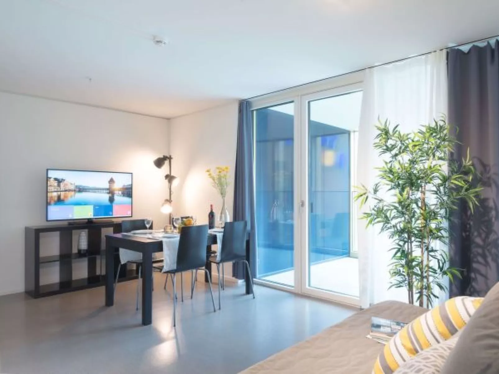 LU Pilatus II - Allmend HITrental Apartment - Binnen