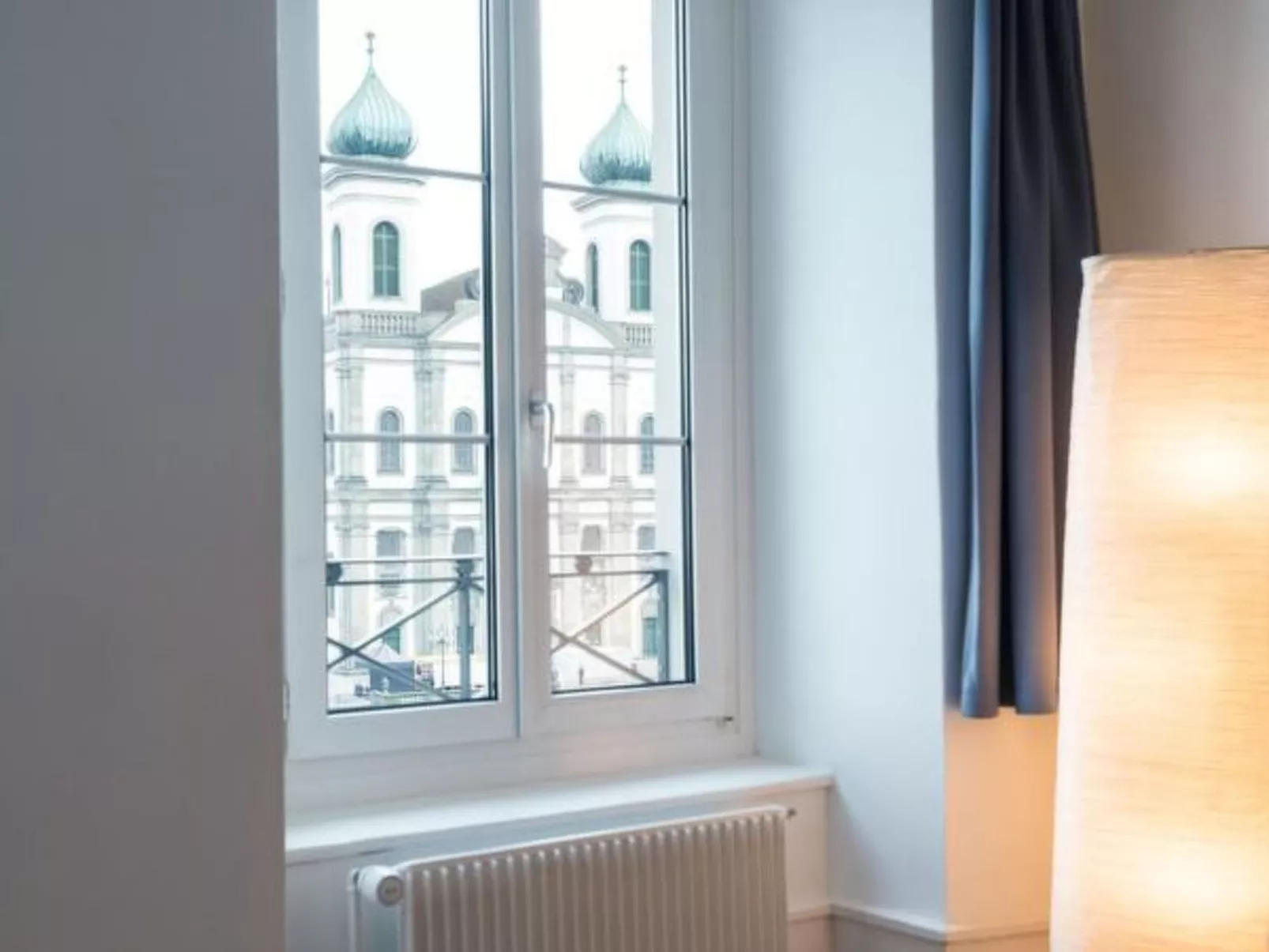 LU Saturn ll - Chapel Bridge HITrental Apartment - Binnen