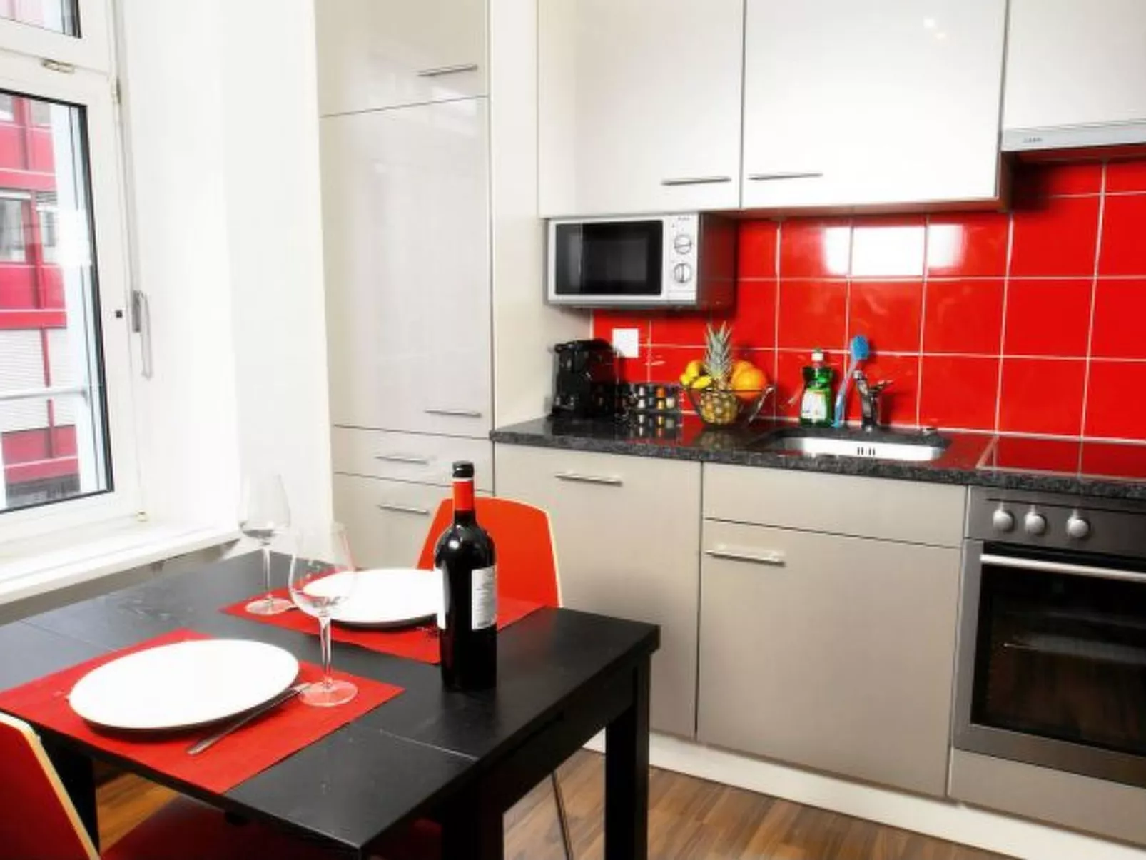 ZH Cranberry l - Oerlikon HITrental Apartment - Binnen