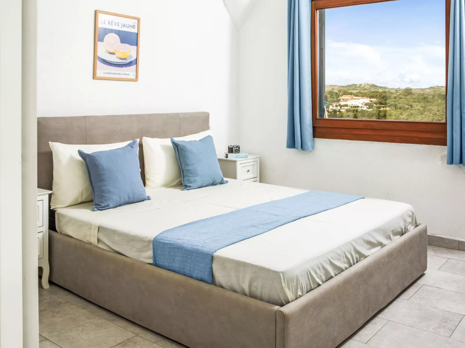 Luminoso trilocale eolo - Binnen