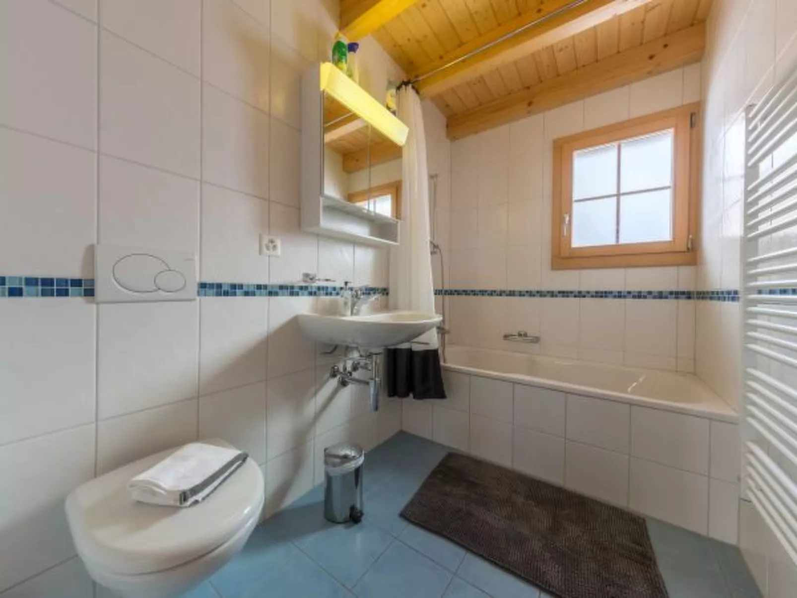 Chalet Nid Blanc wood burning hottub - Binnen