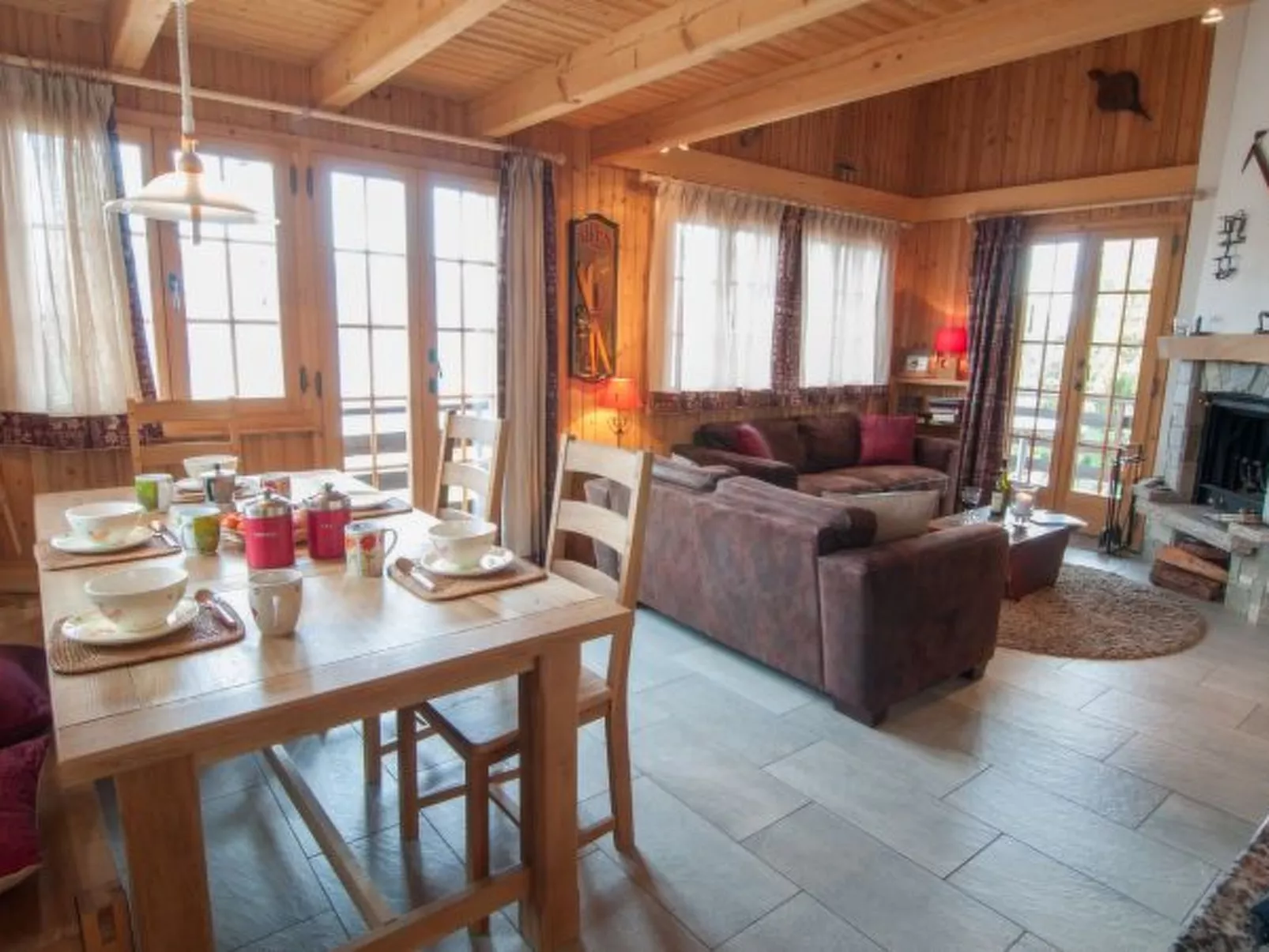 Chalet Lisa, ski-in/out, accessible by car - Binnen