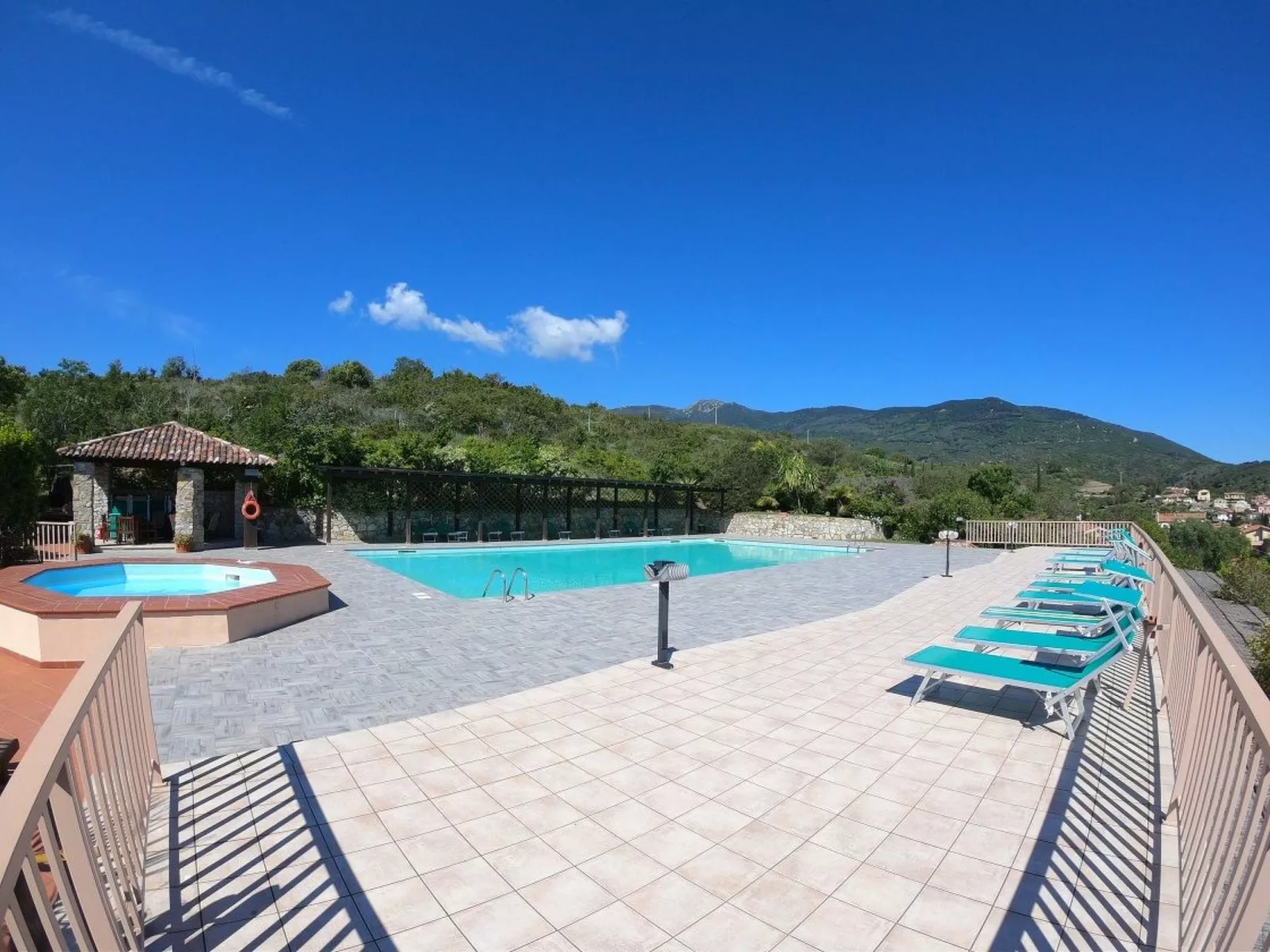 Ein-Zimmer-Wohnung 3 Betten - Buiten