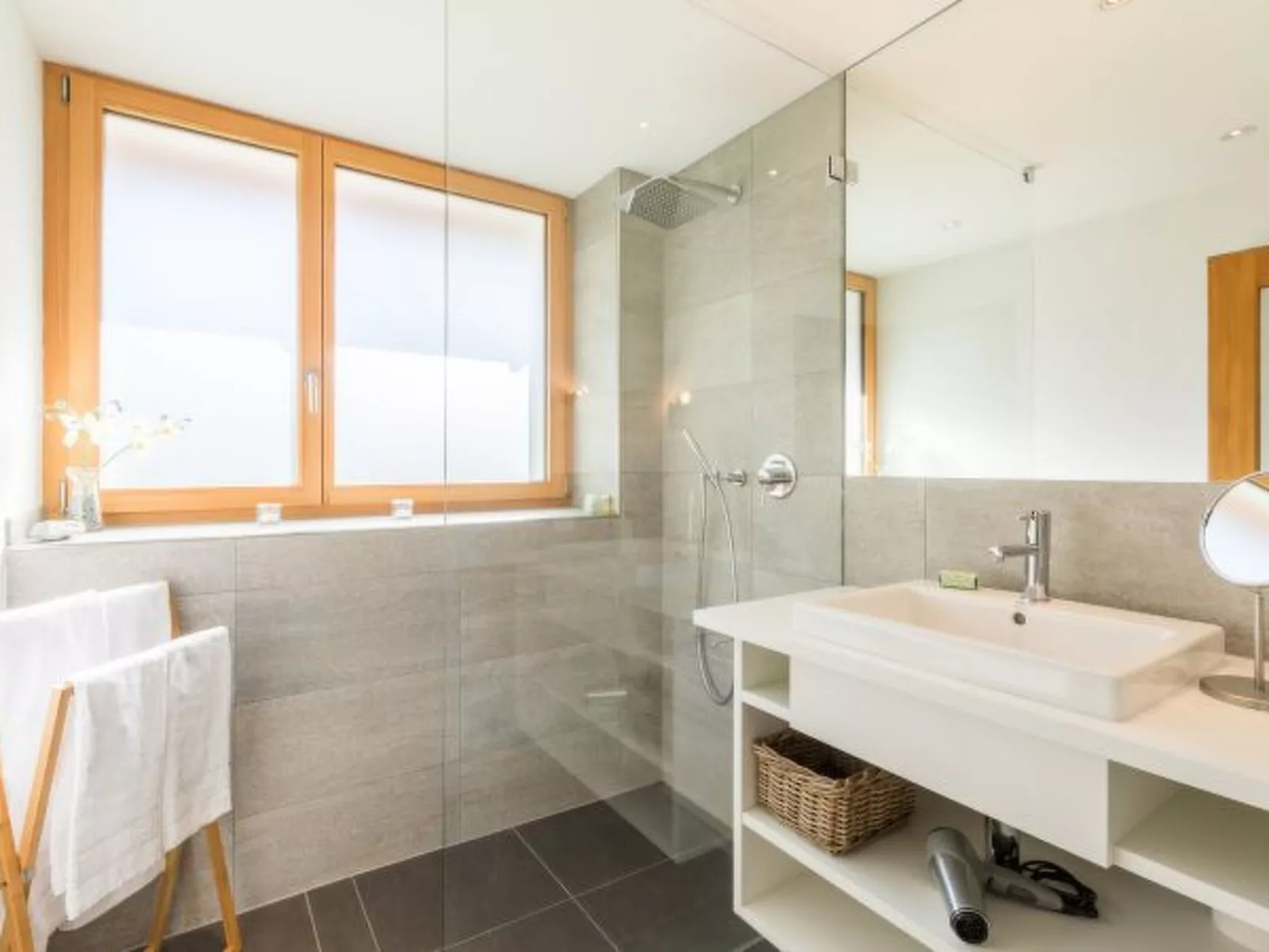 Panorama Salums - Binnen