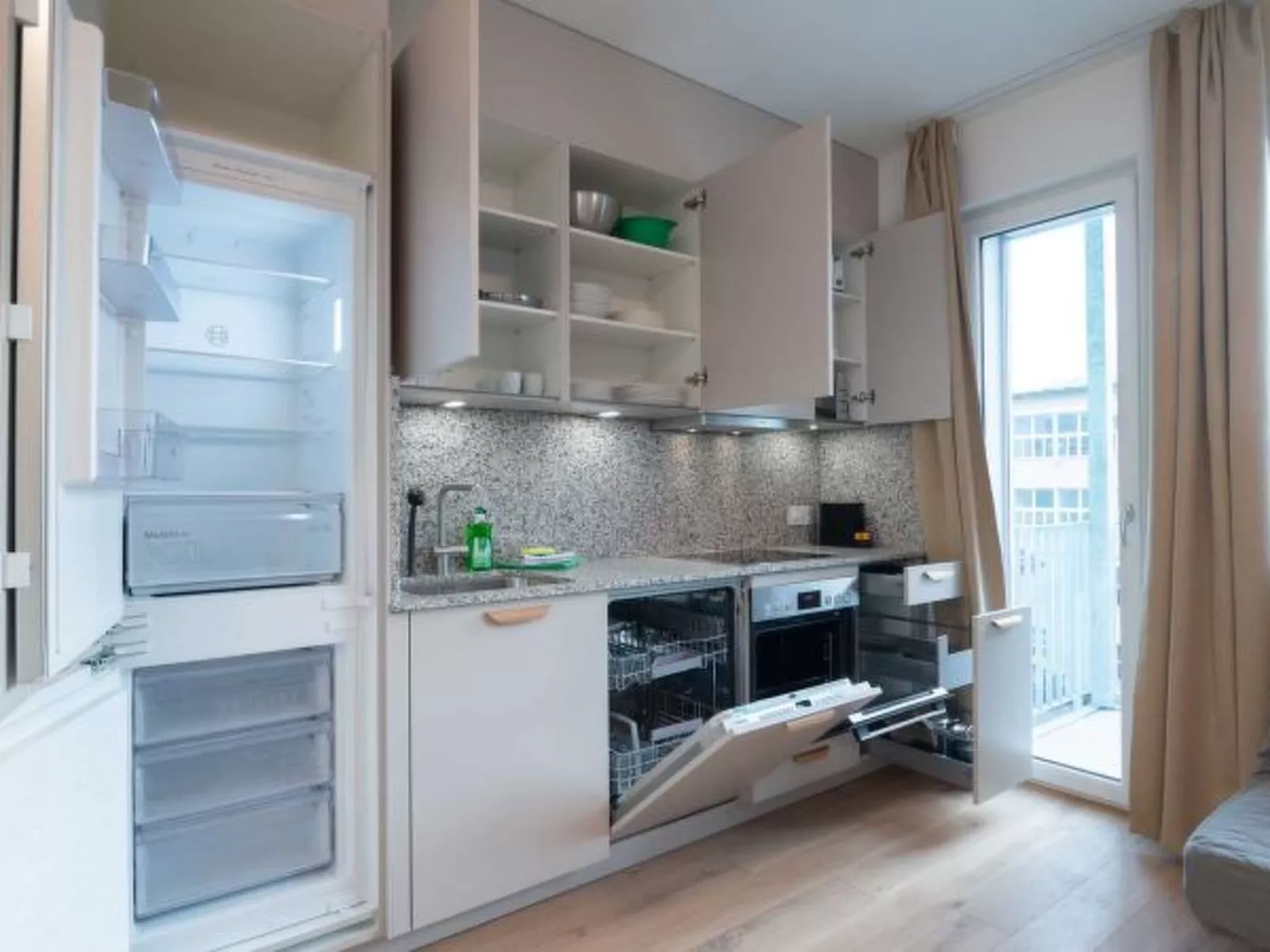 ZH Red 4 - Letzigrund HITrental Apartment - Binnen