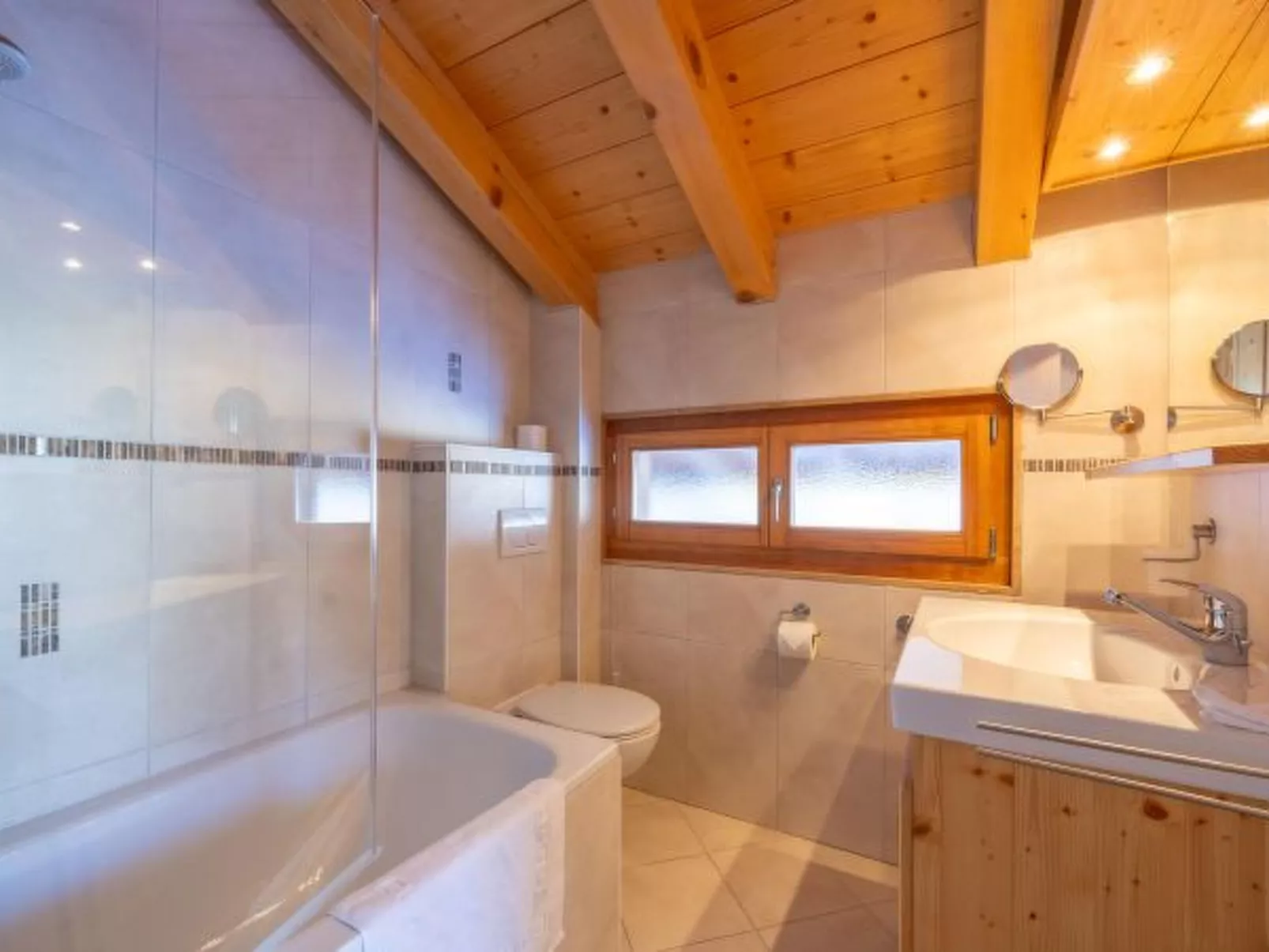 Chalet Vansamis, views & sauna - Binnen