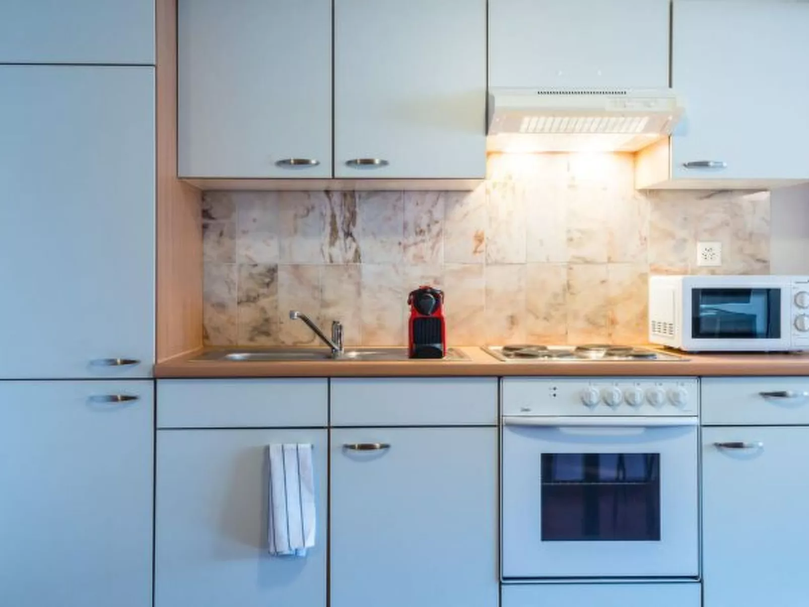 ZH Doerfli 4 - HITrental Apartment - Binnen