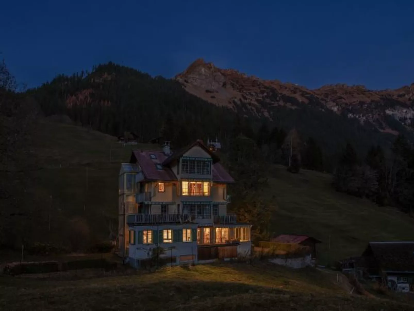 Chalet Hunnenfluh Garden Apartment - Buiten