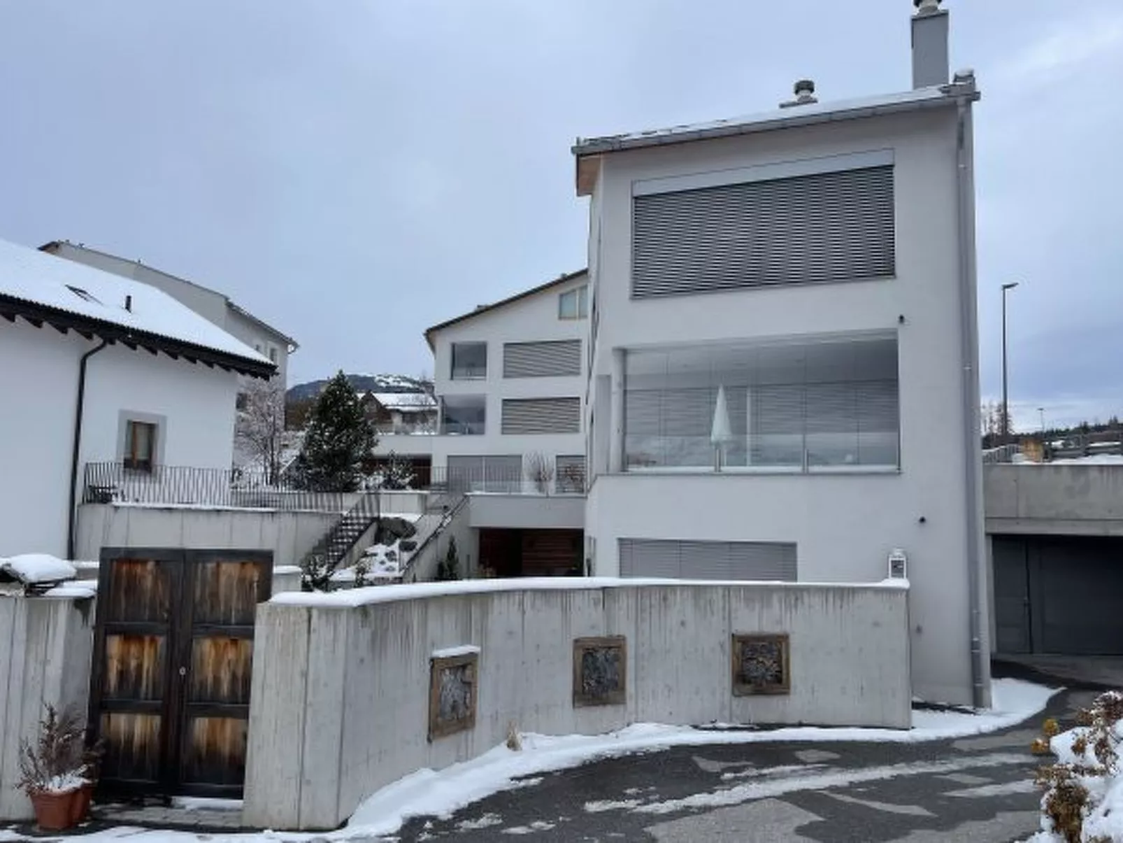 Valmala für 5 Personen und einem Familienhund mit eingezäuntem Garten - Buiten