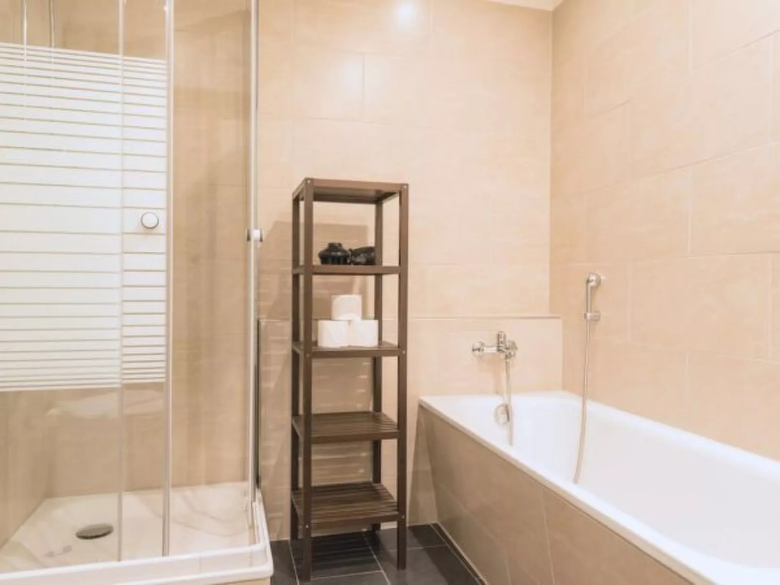 LU Uranus l - Chapel Bridge HITrental Apartment - Binnen