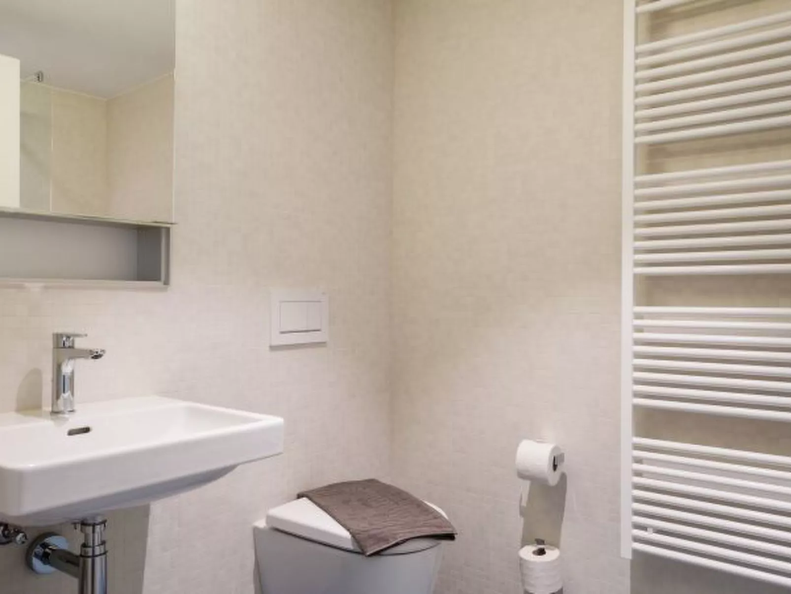 BS Van Gogh III - Marktplatz HITrental Apartment - Binnen