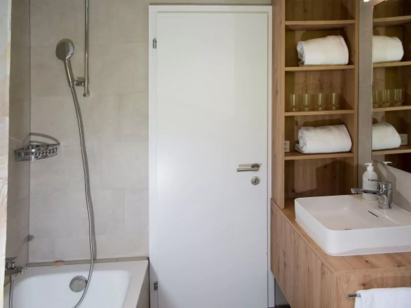 Mit Garten Tgeasa Schilendra-Lantsch/Lenz - Binnen