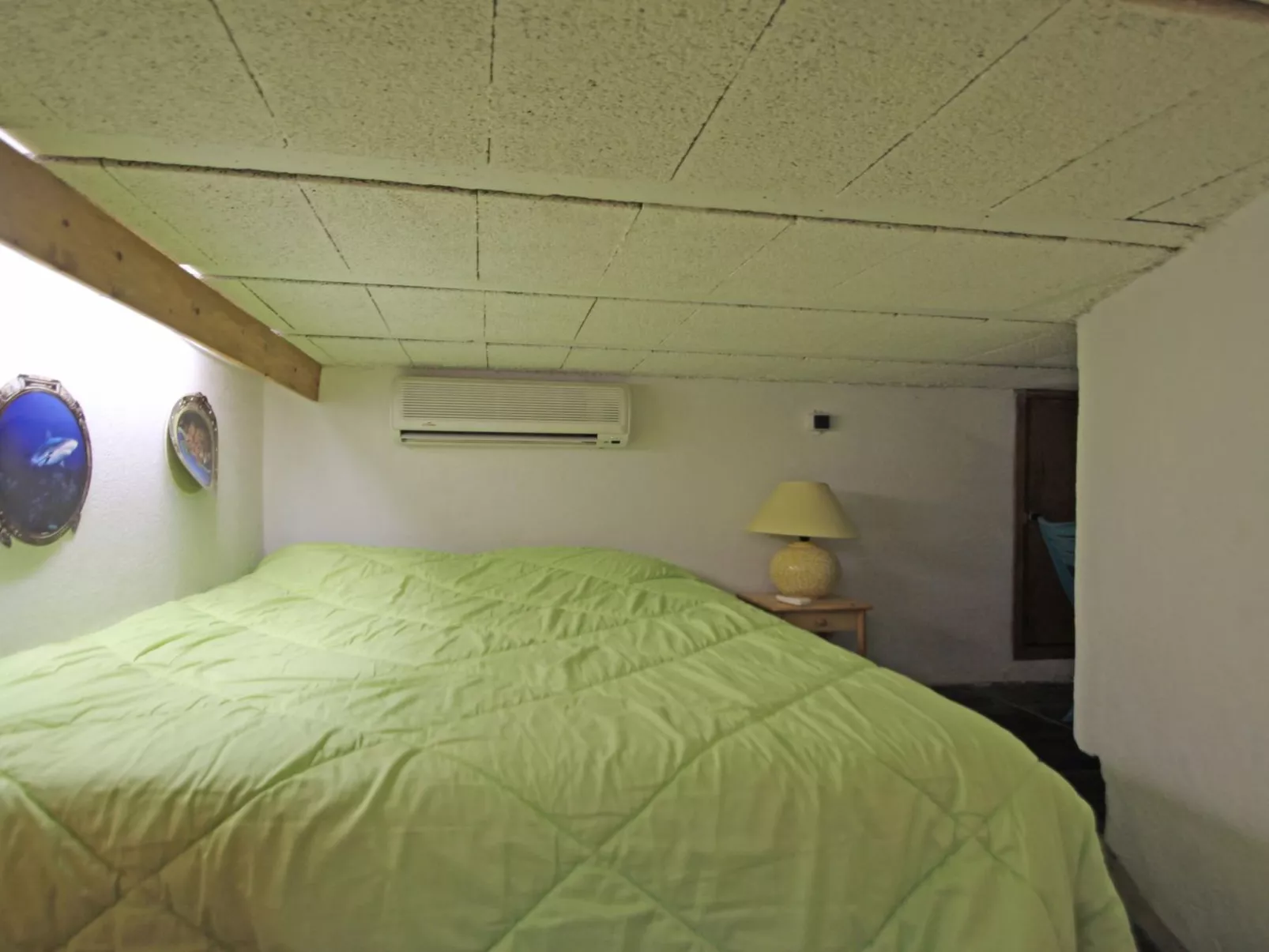 Le Bateau - 4 Personen - Füße im Wasser - Strand - Binnen