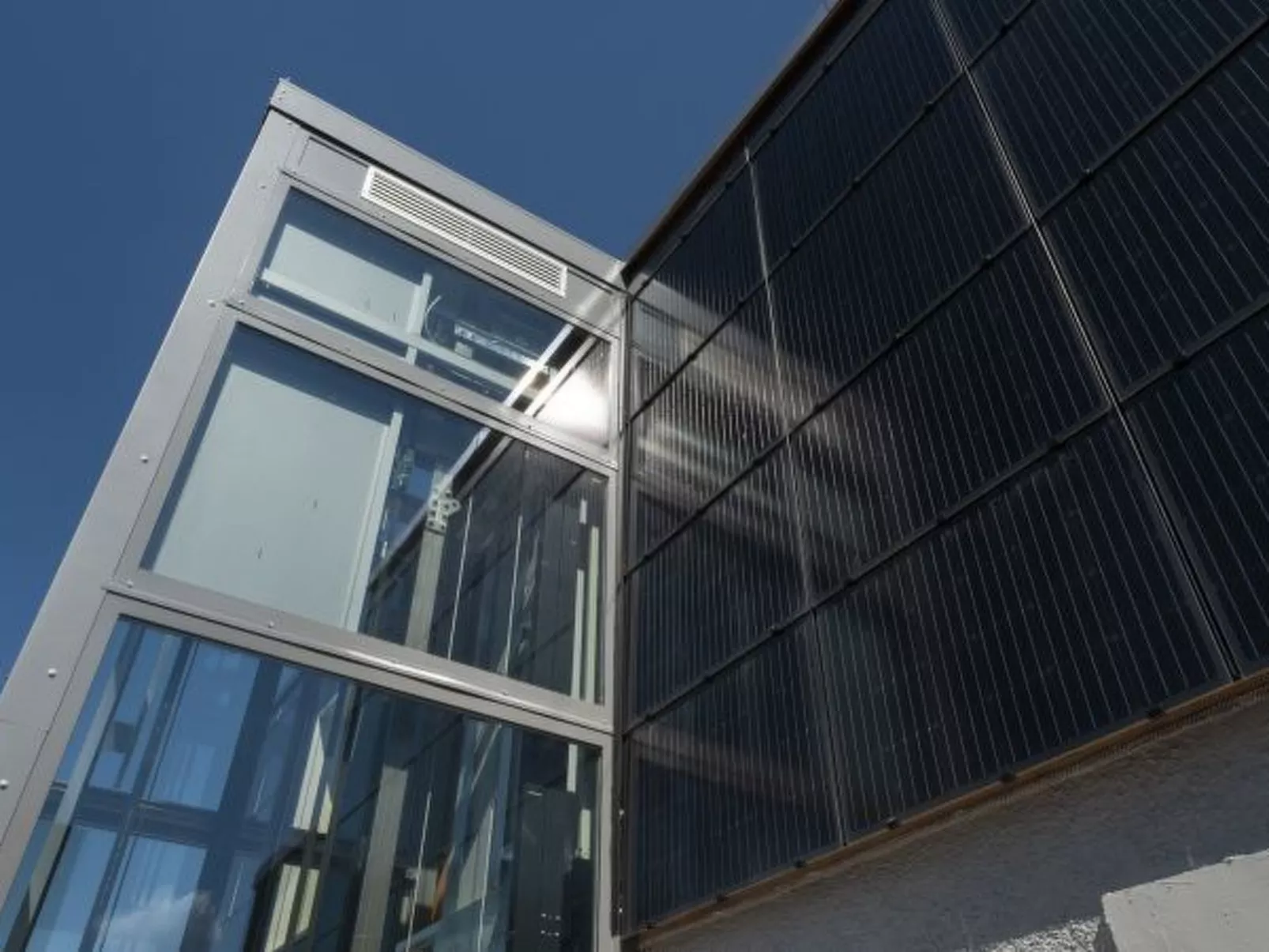 ZH Tiger - Altstetten HITrental Apartment - Buiten