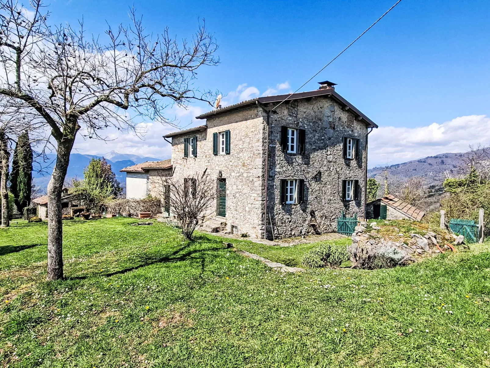 Il Colle di Tiglio - Buiten