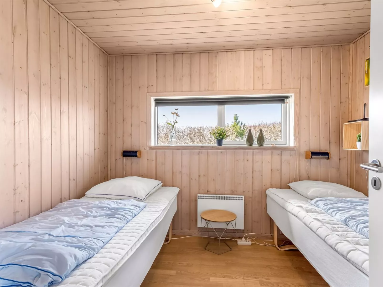 "Safina" - 1km from the sea - Binnen