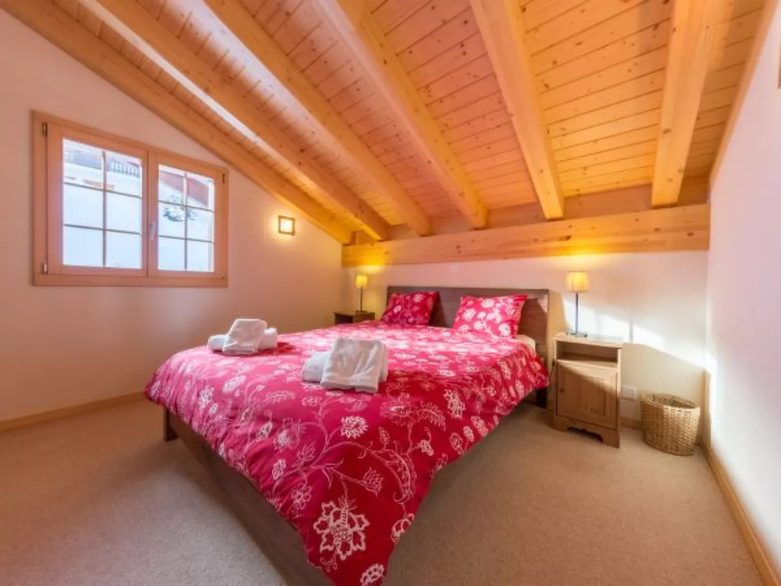 Chalet Nid Blanc wood burning hottub - Binnen