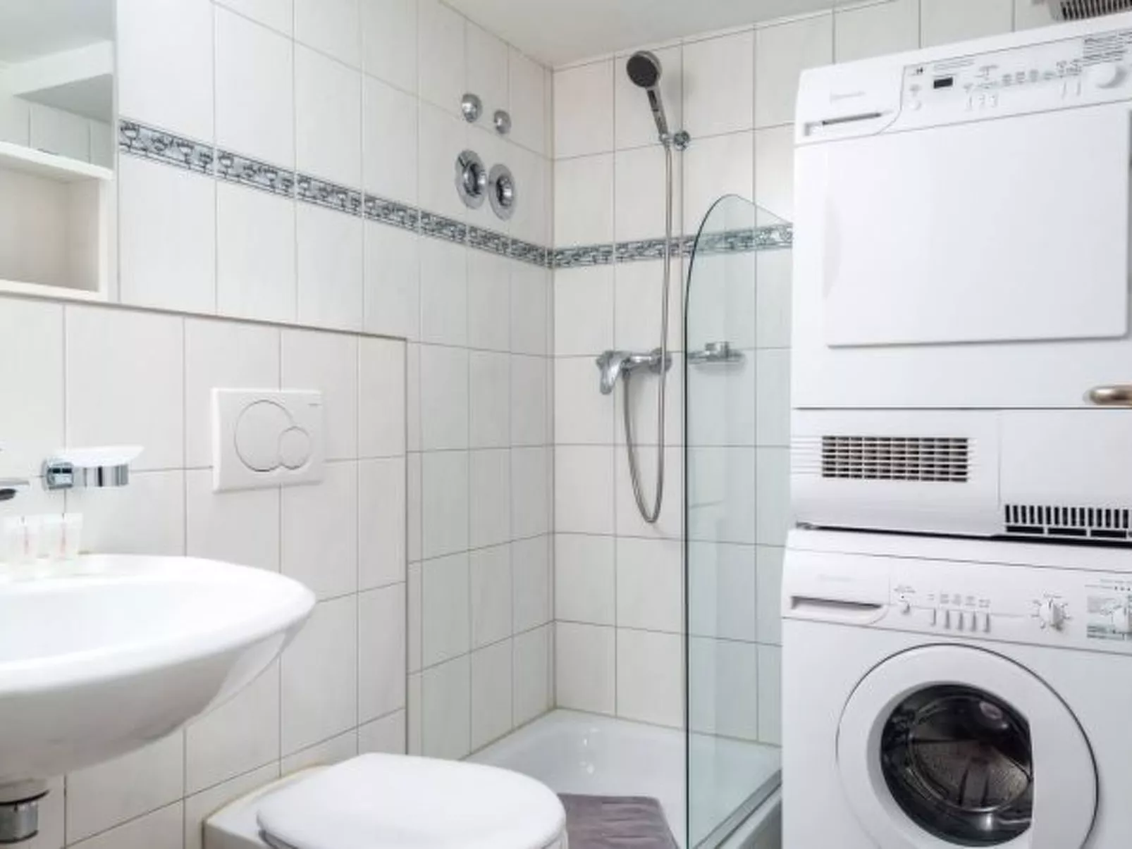 ZH Doerfli 4 - HITrental Apartment - Binnen