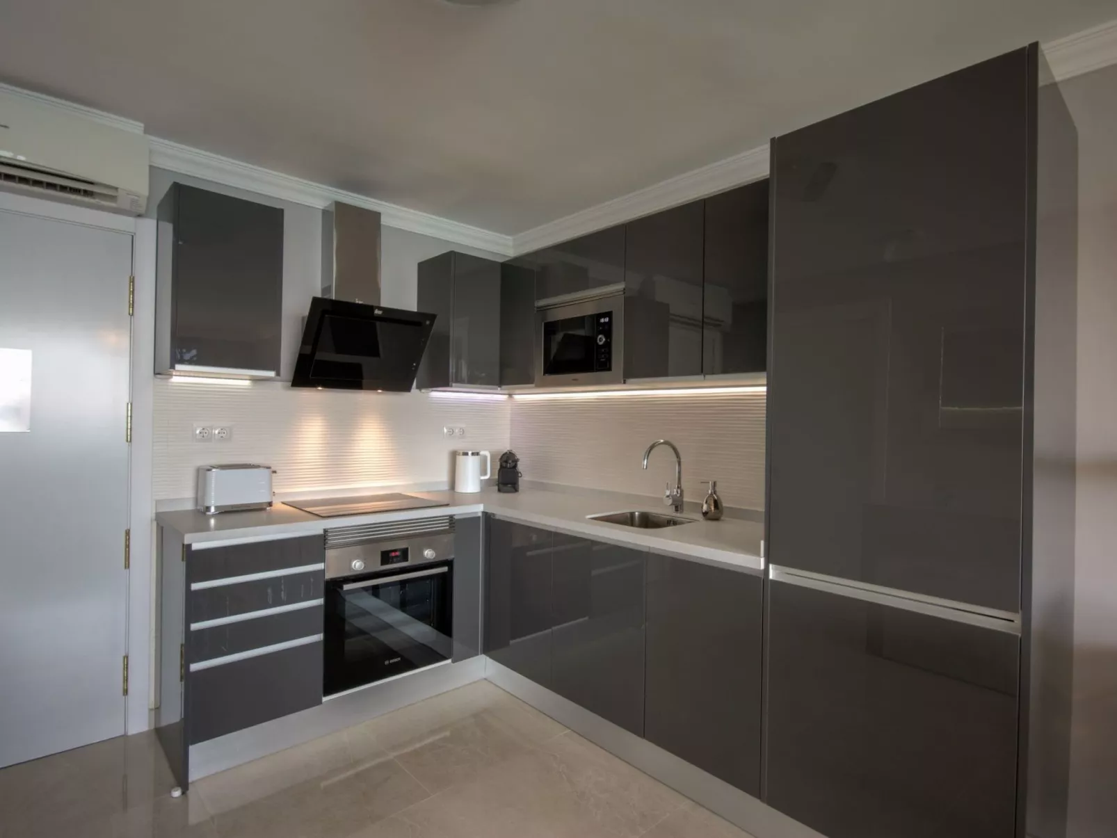 Luxus, Eleganz und Sonnenuntergänge am Strand - Image-tags.info