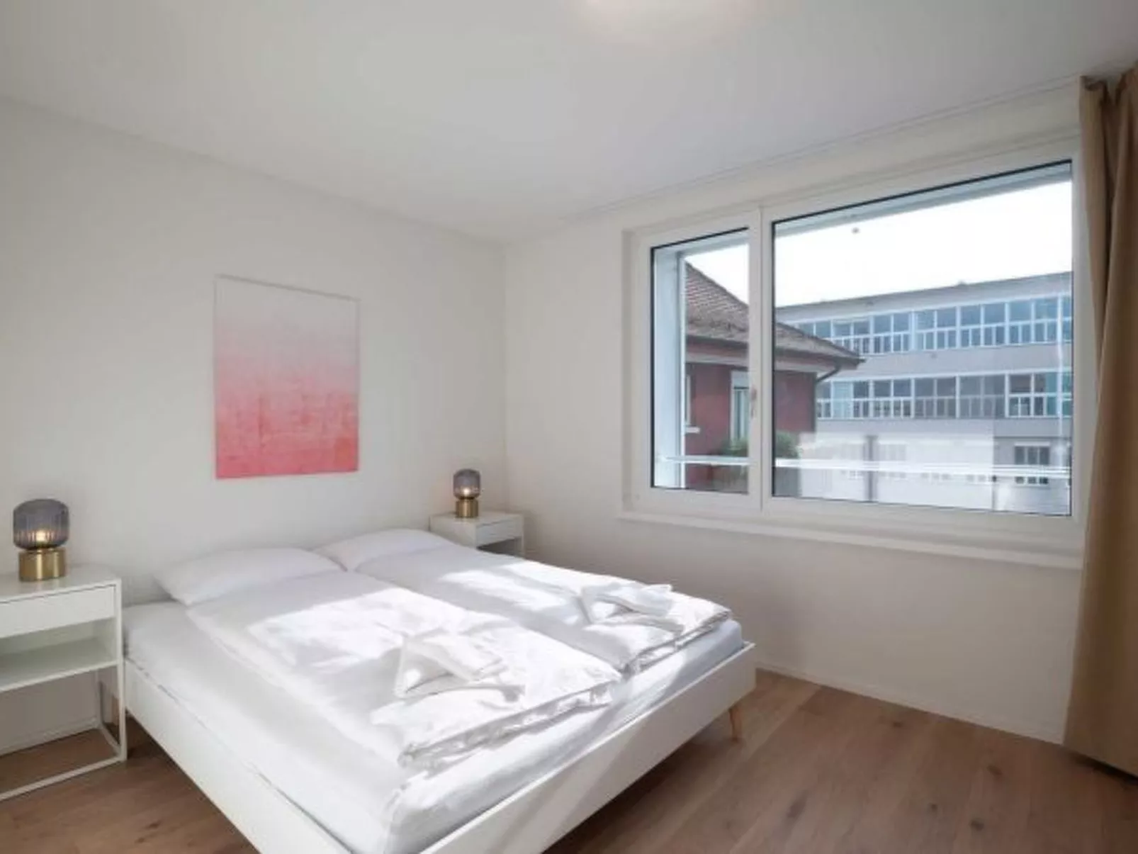 ZH Pink 1 - Letzigrund HITrental Apartment - Binnen