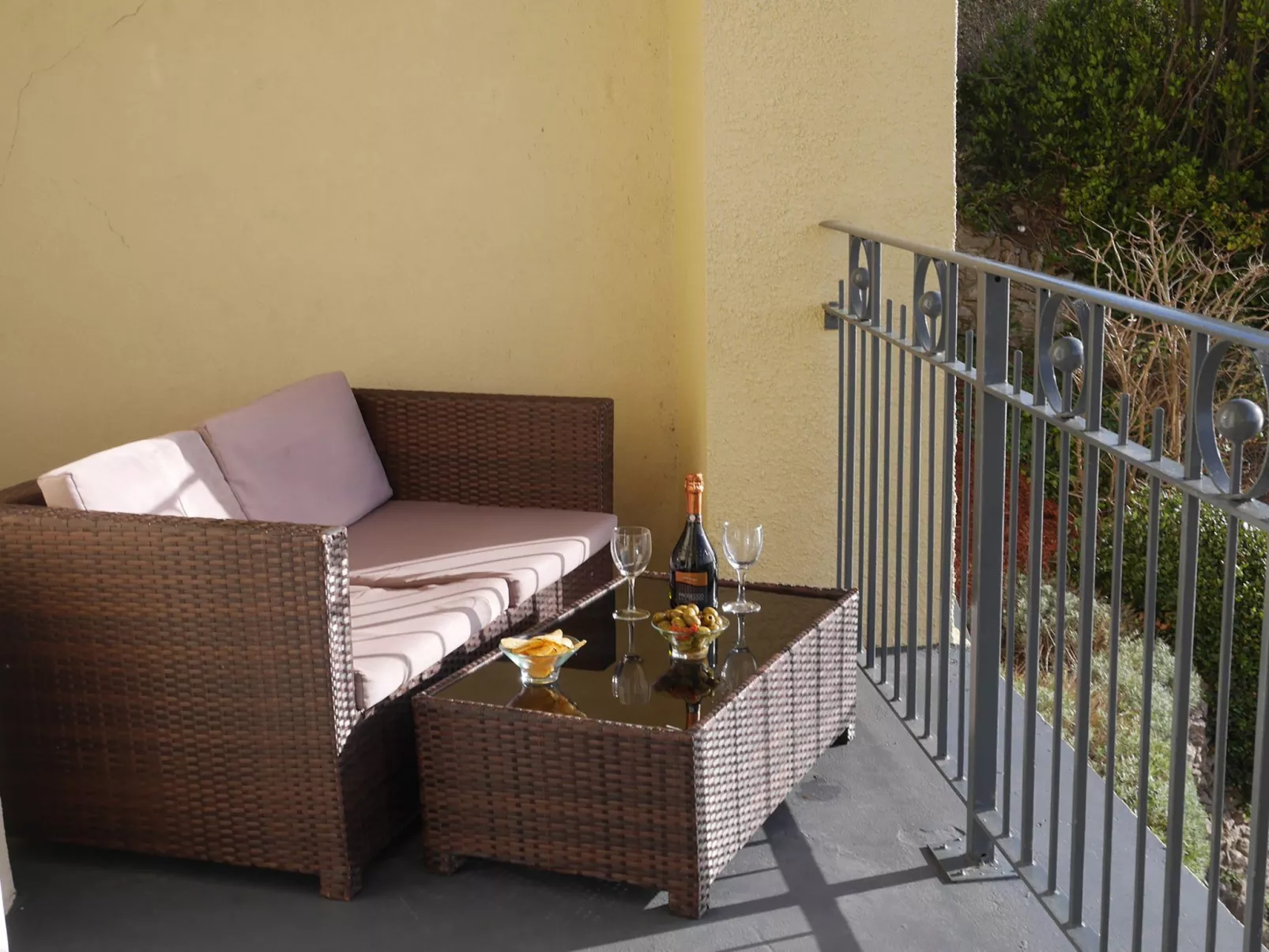Lichtdurchflutete Ferienwohnung in der zweiten Etage mit Panorama-Blick über de - Image-tags.info