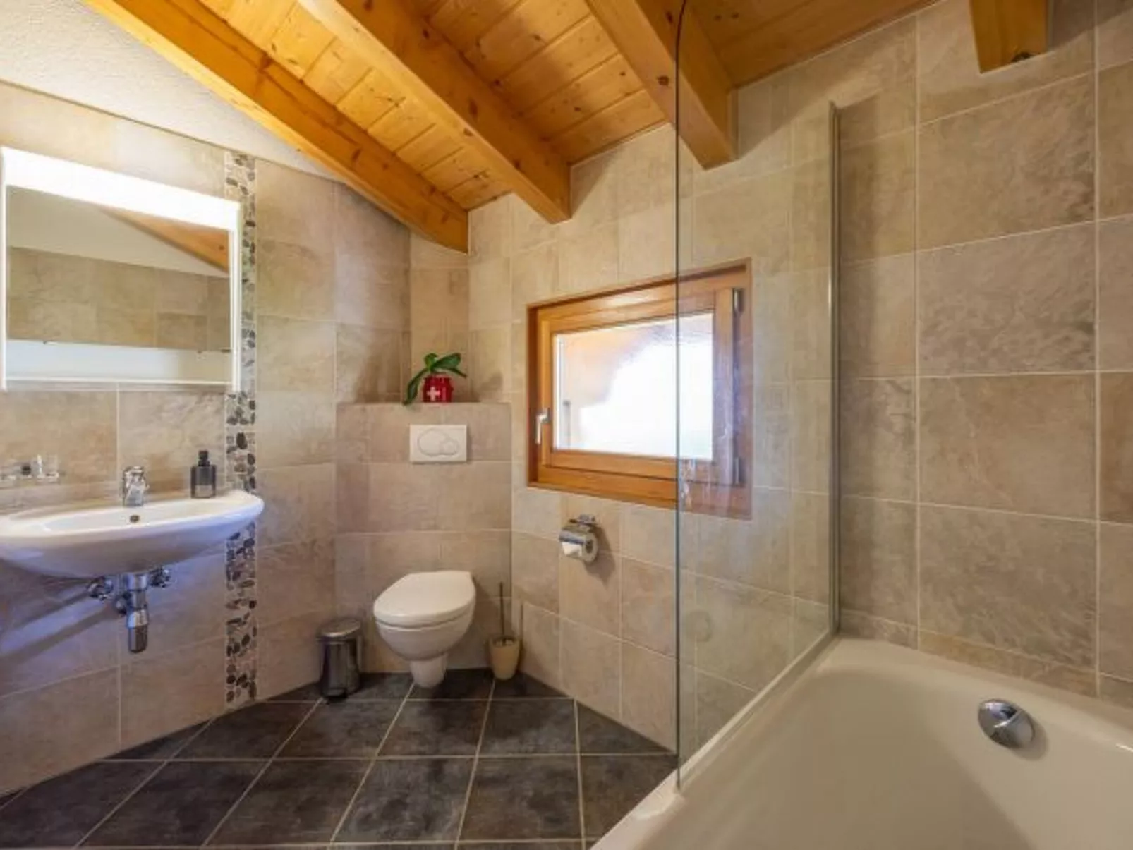 Chalet La Vue - hammam, pet friendly, amazing view - Binnen