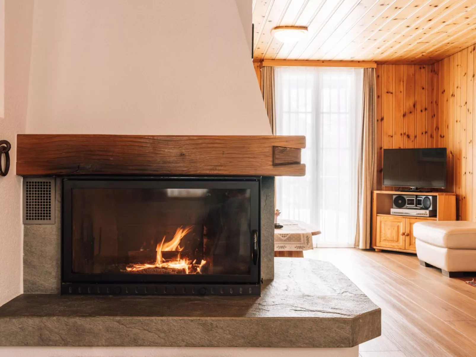 Hohturnen 2,5-Zimmer Wohnung - Binnen