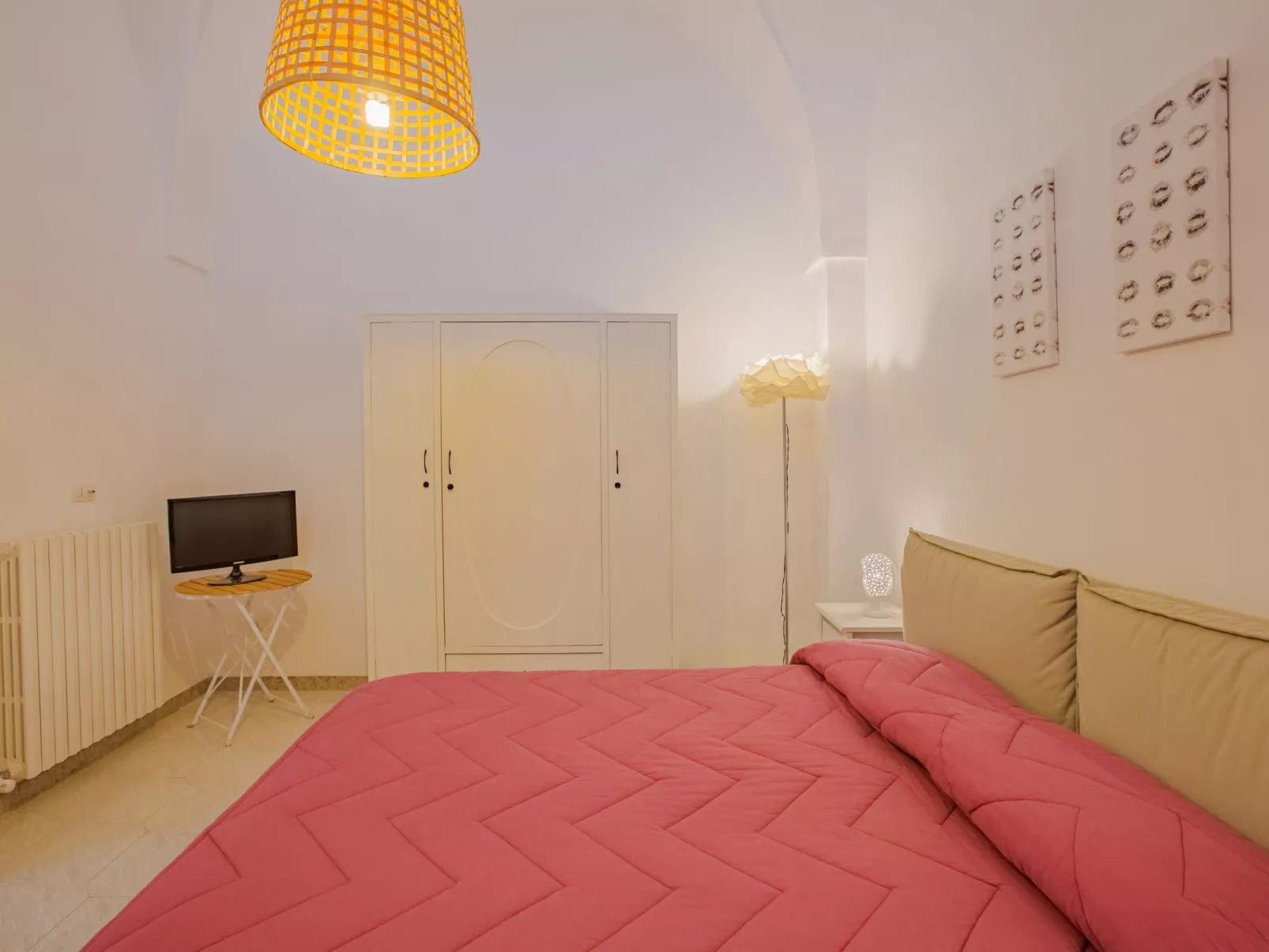 Valentina's Haus - Image-tags.info