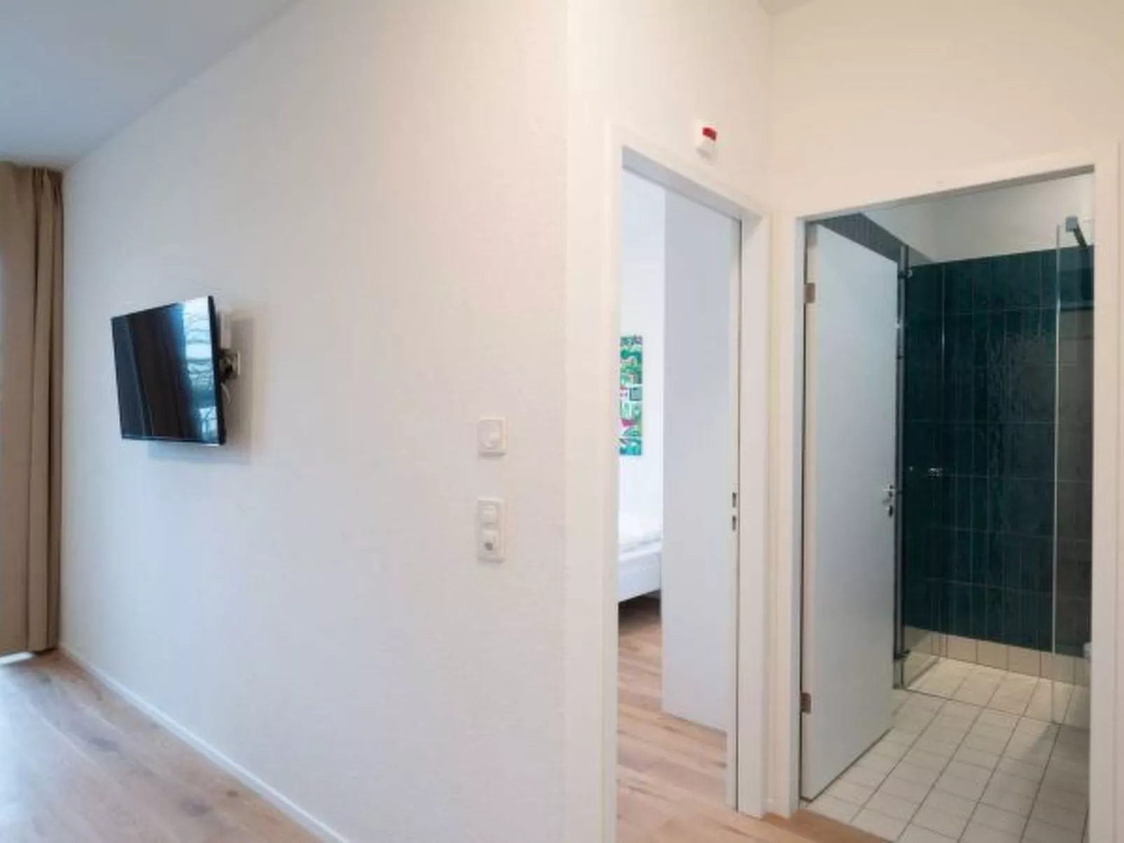 ZH Green 4 - Letzigrund HITrental Apartment - Binnen