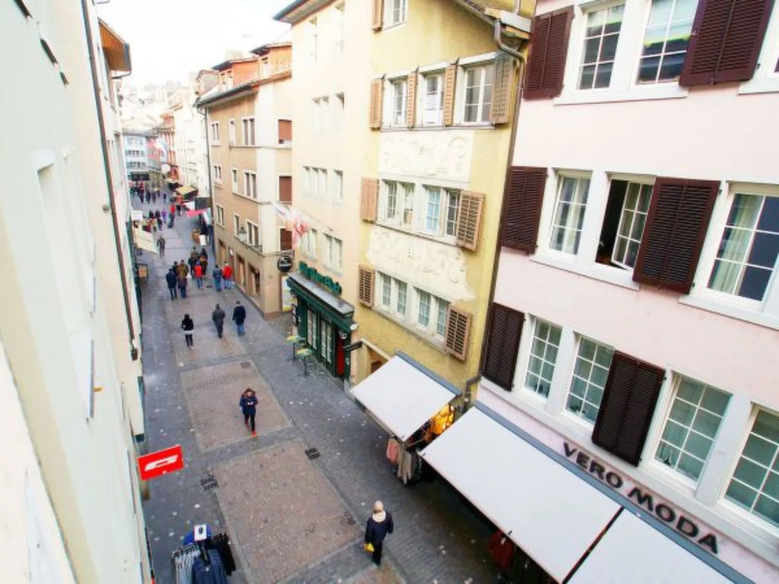 ZH Doerfli 3 - HITrental Apartment - Buiten