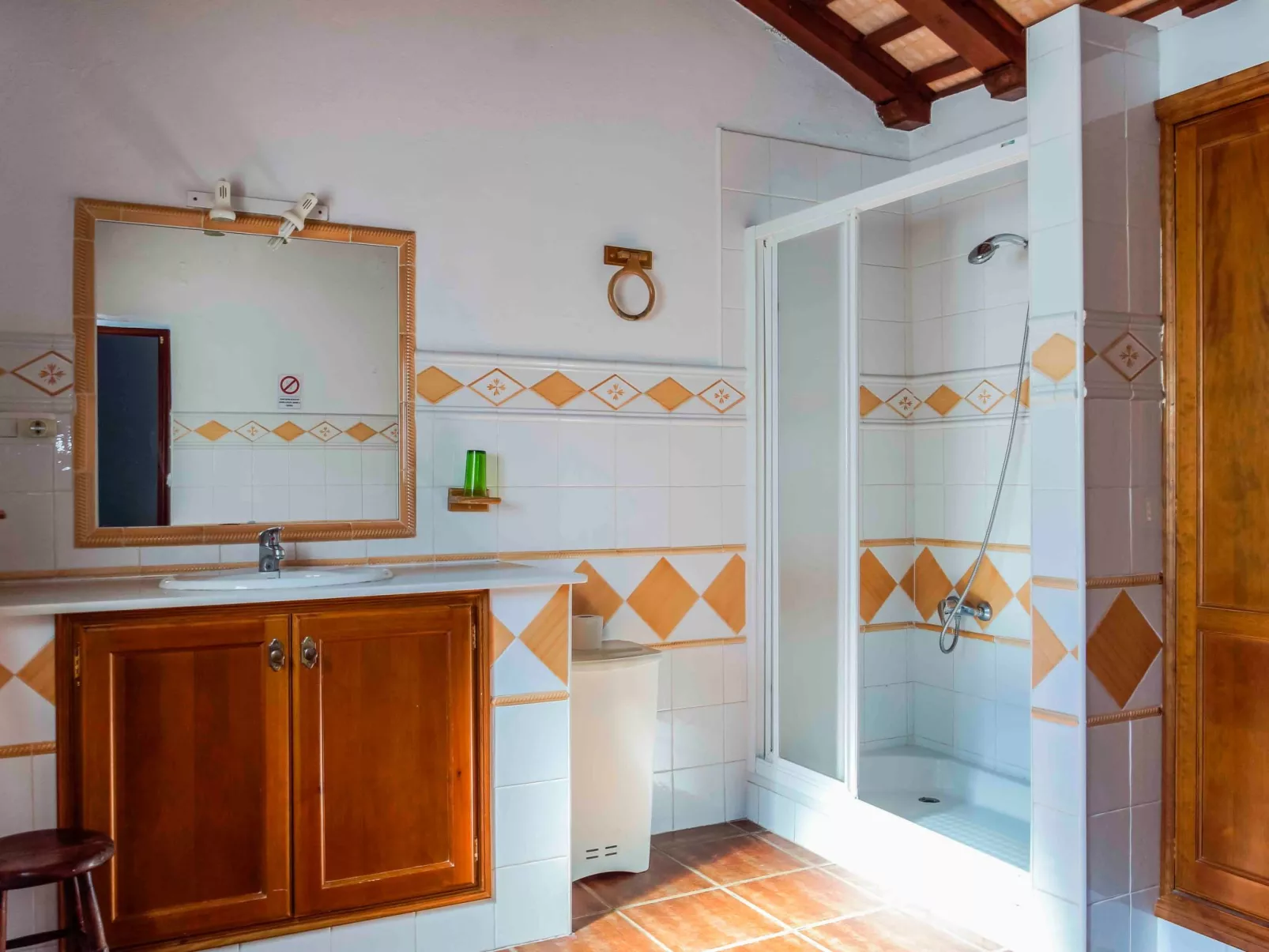 Gemütliches Ferienhaus für 8 Personen - Binnen